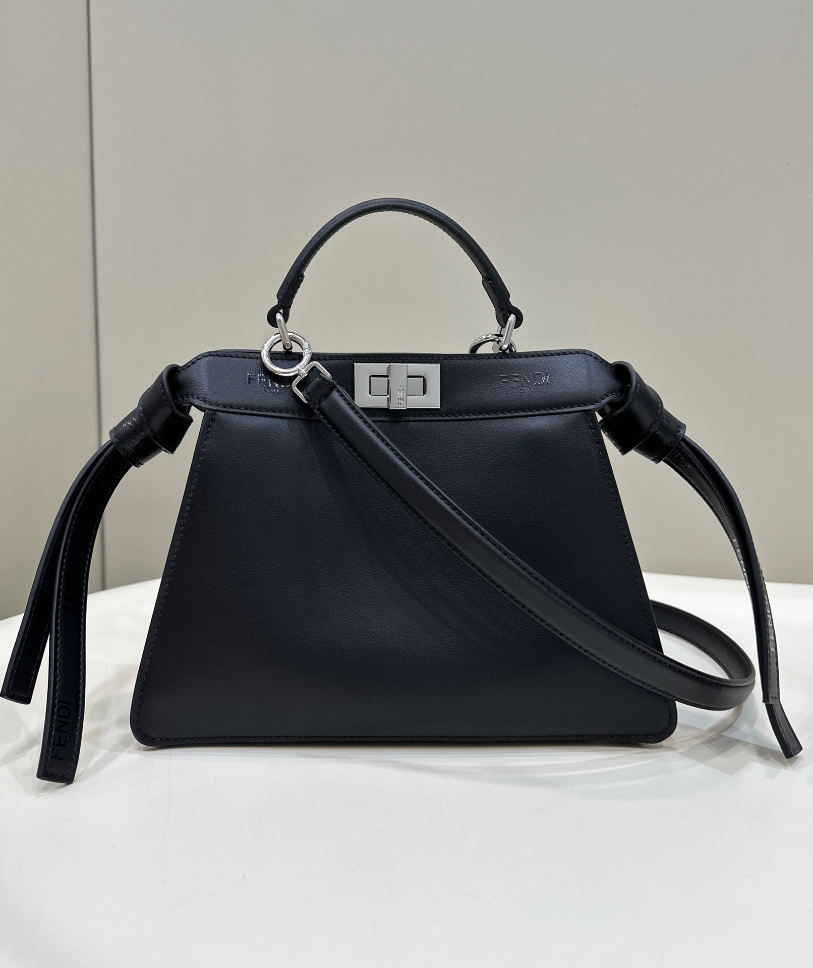 Fendi Peekaboo Tassen handtassen