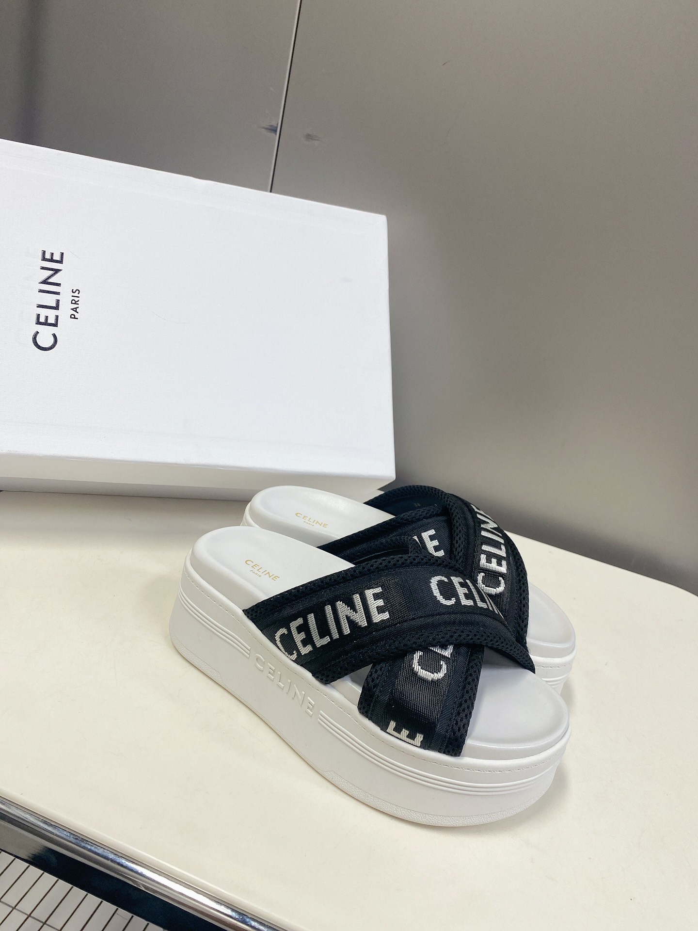 思琳Celine23新款BLock网