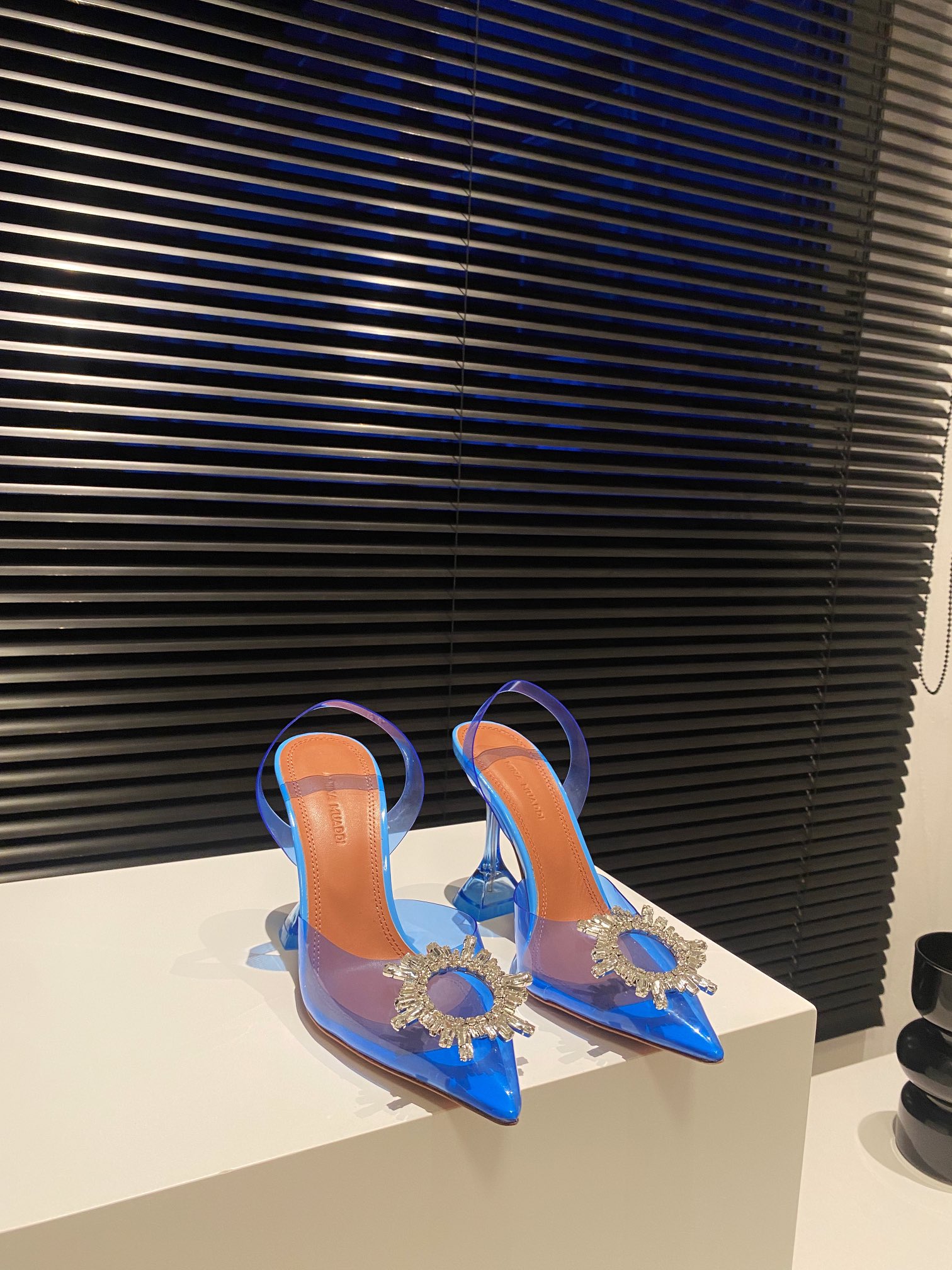 AMINA MUADDI Escarpins en PVC transparent pour femme, élégants et raffinés - version premium