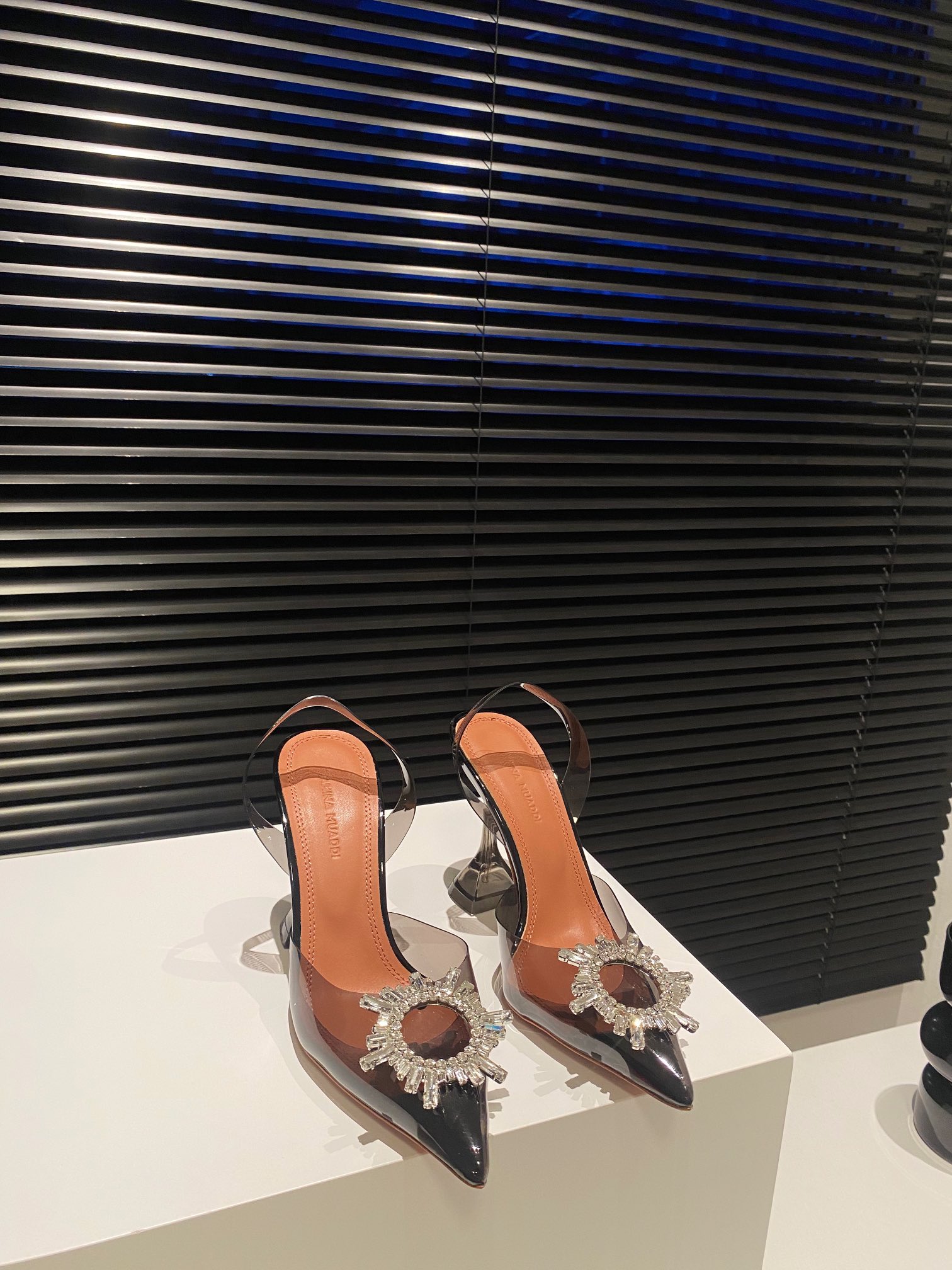 AMINA MUADDI Escarpins en PVC transparent pour femme, élégants et raffinés - version premium