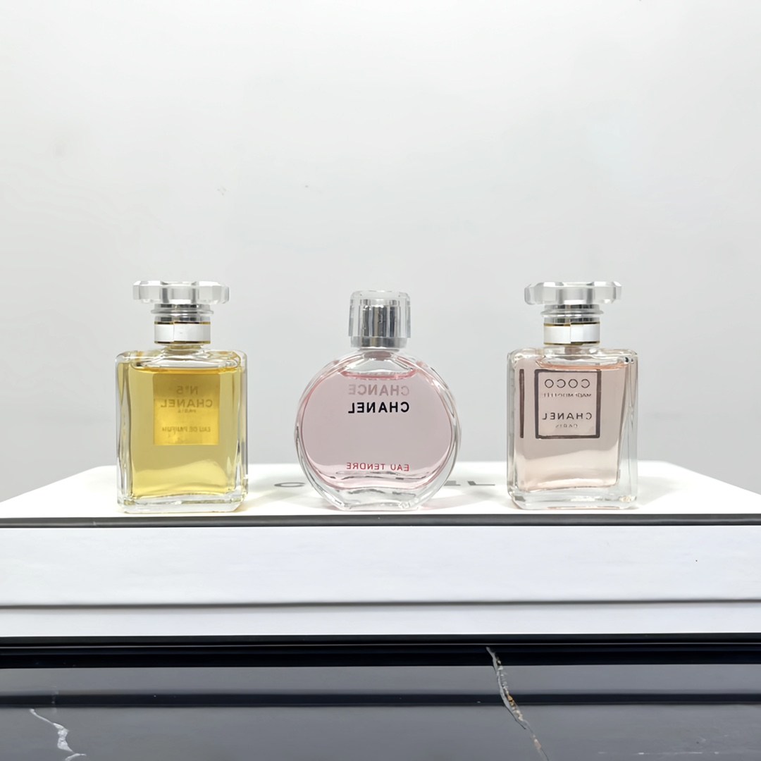 香奈儿白盒coco香水小样3件套,3*7.5ml 6