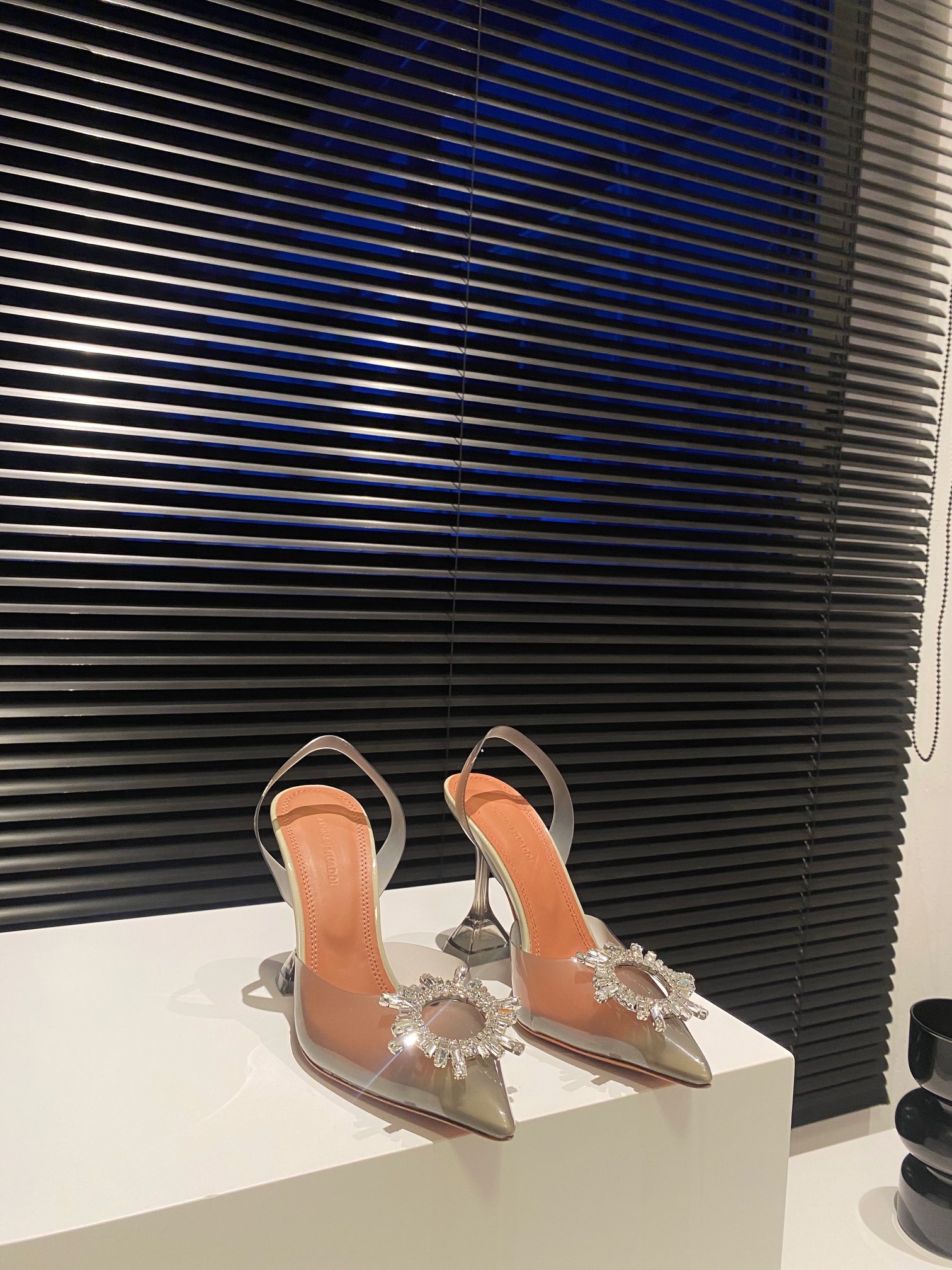 AMINA MUADDI Escarpins en PVC transparent pour femme, élégants et raffinés - version premium