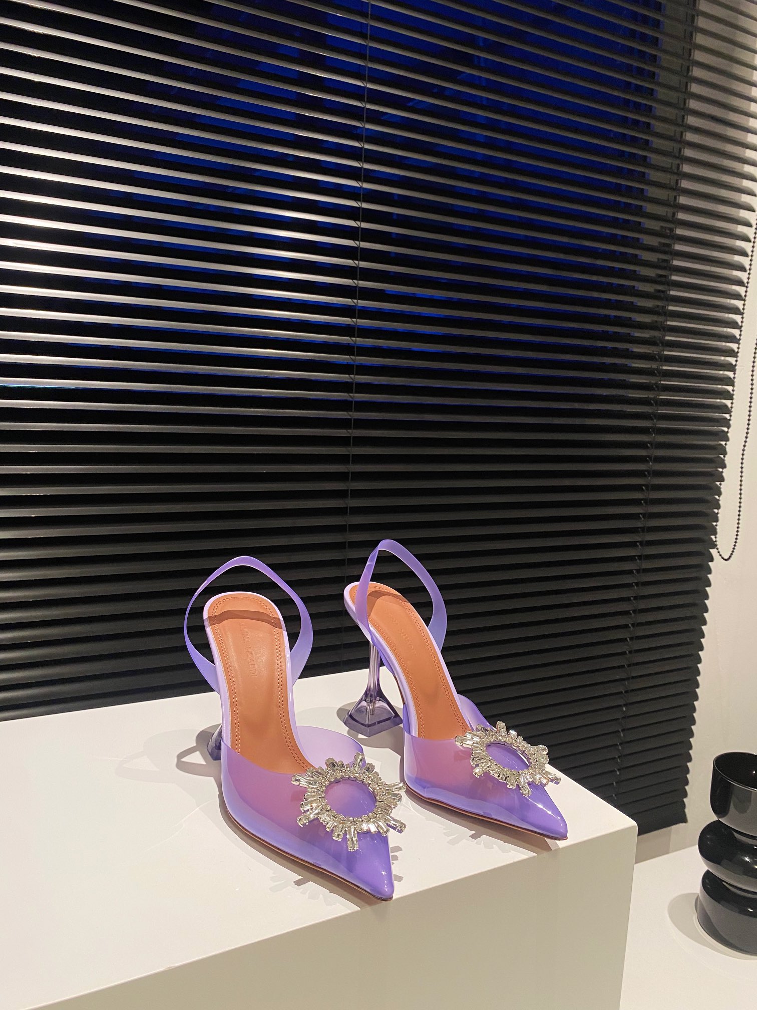 AMINA MUADDI Escarpins en PVC transparent pour femme, élégants et raffinés - version premium