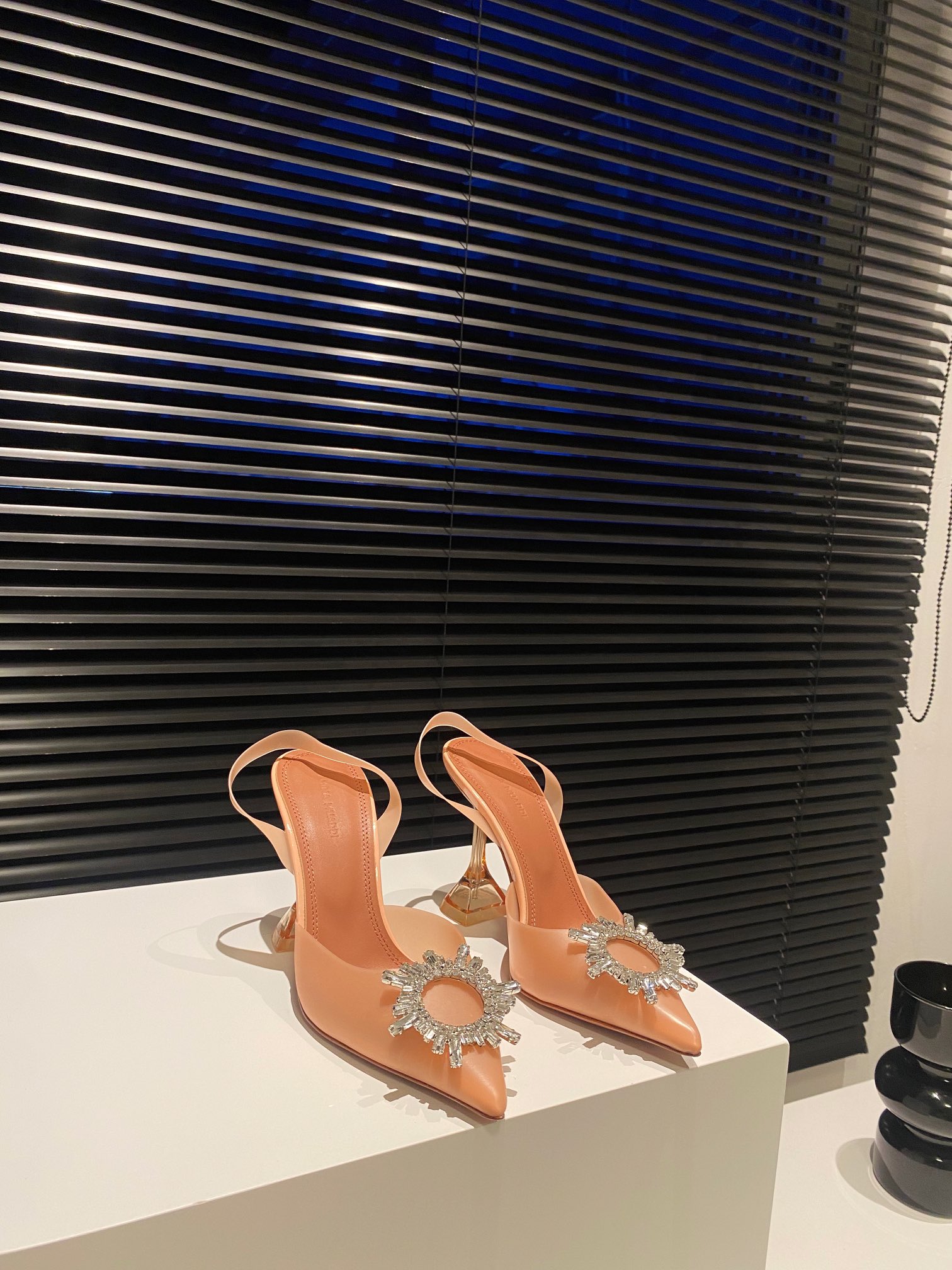 AMINA MUADDI Escarpins en PVC transparent pour femme, élégants et raffinés - version premium