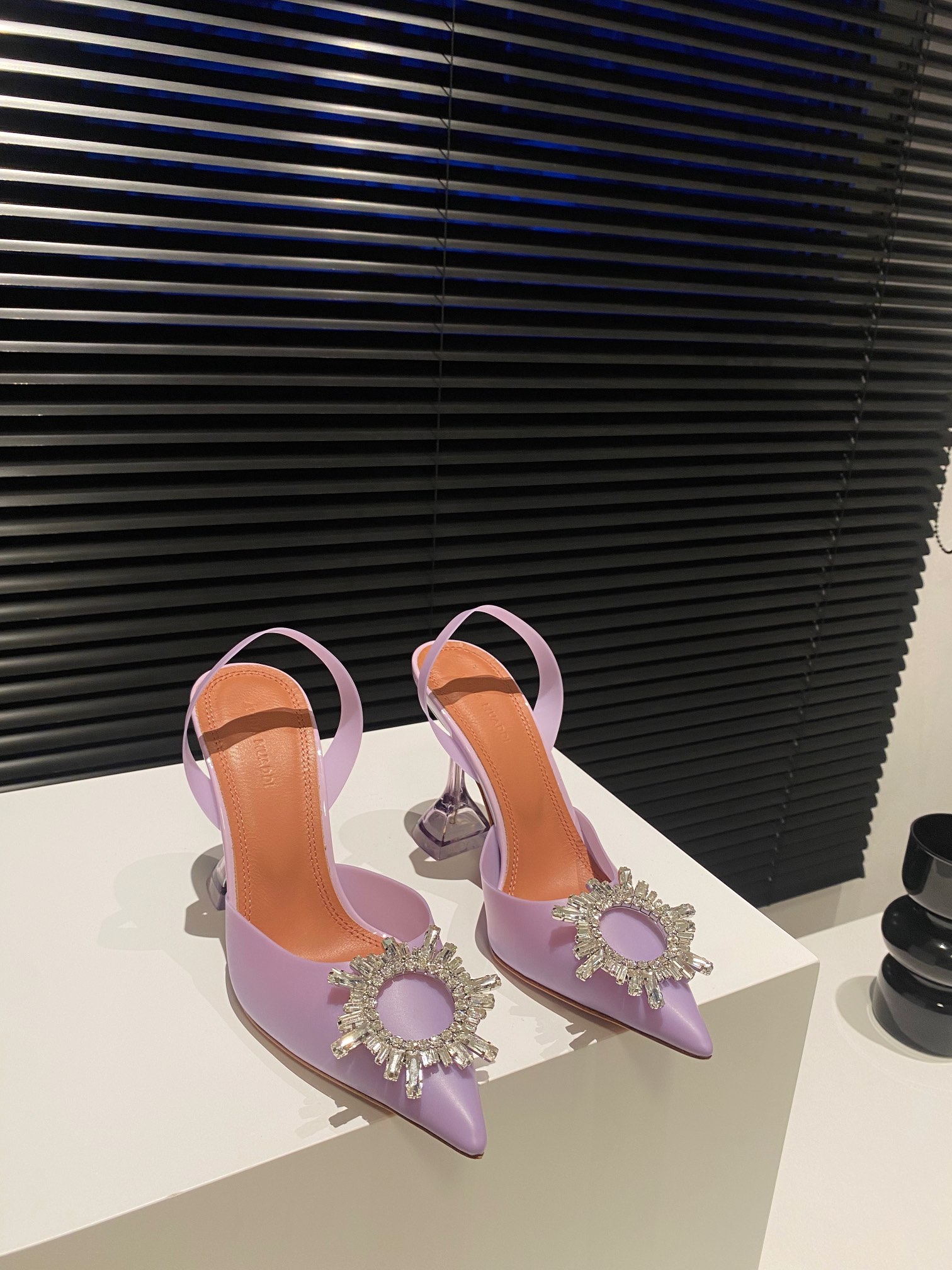 AMINA MUADDI Escarpins en PVC transparent pour femme, élégants et raffinés - version premium