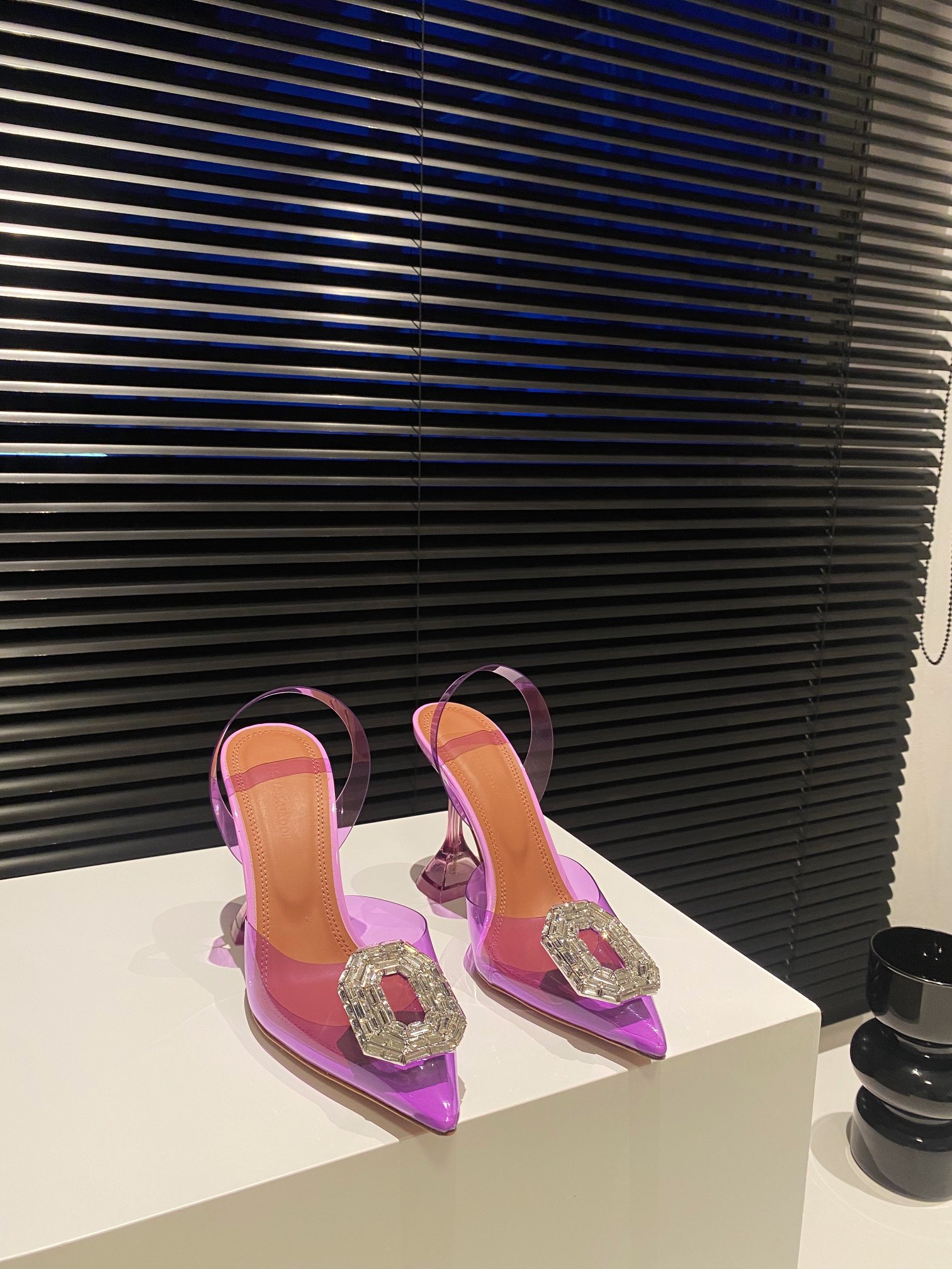 AMINA MUADDI Escarpins en vinyle transparent pour femme, élégants et raffinés - version premium