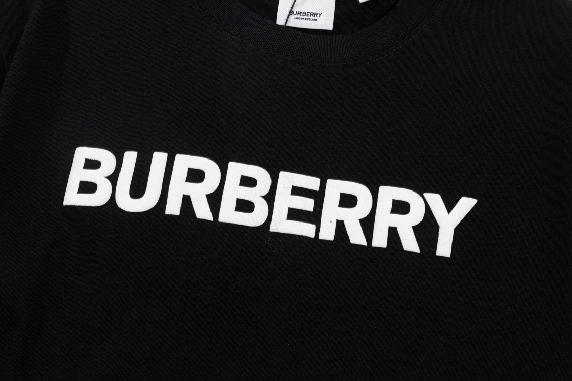 160 巴宝莉/Burberry 夏季新款 bbr经典字母发泡印花休闲情侣圆领短袖T恤