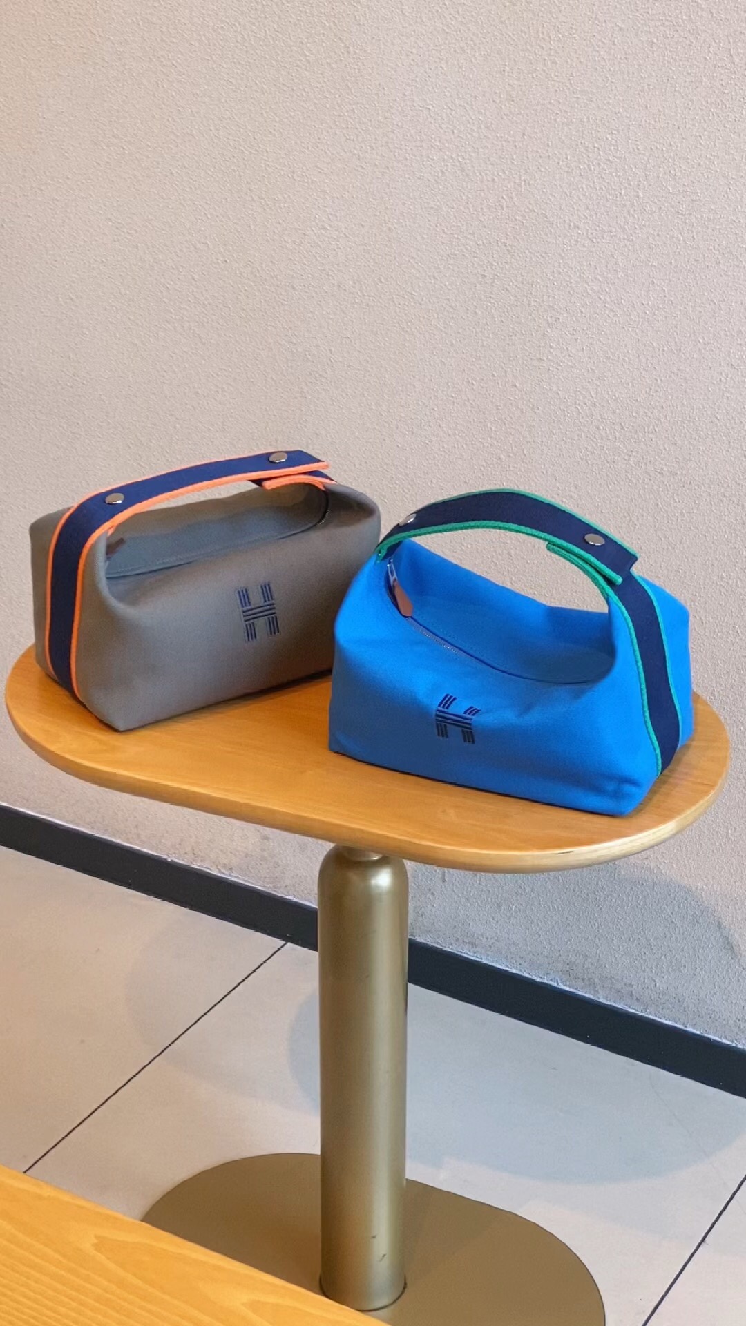 _den9s4kEbL97K8NrlKv8_cB_331UlymRabmGOUw