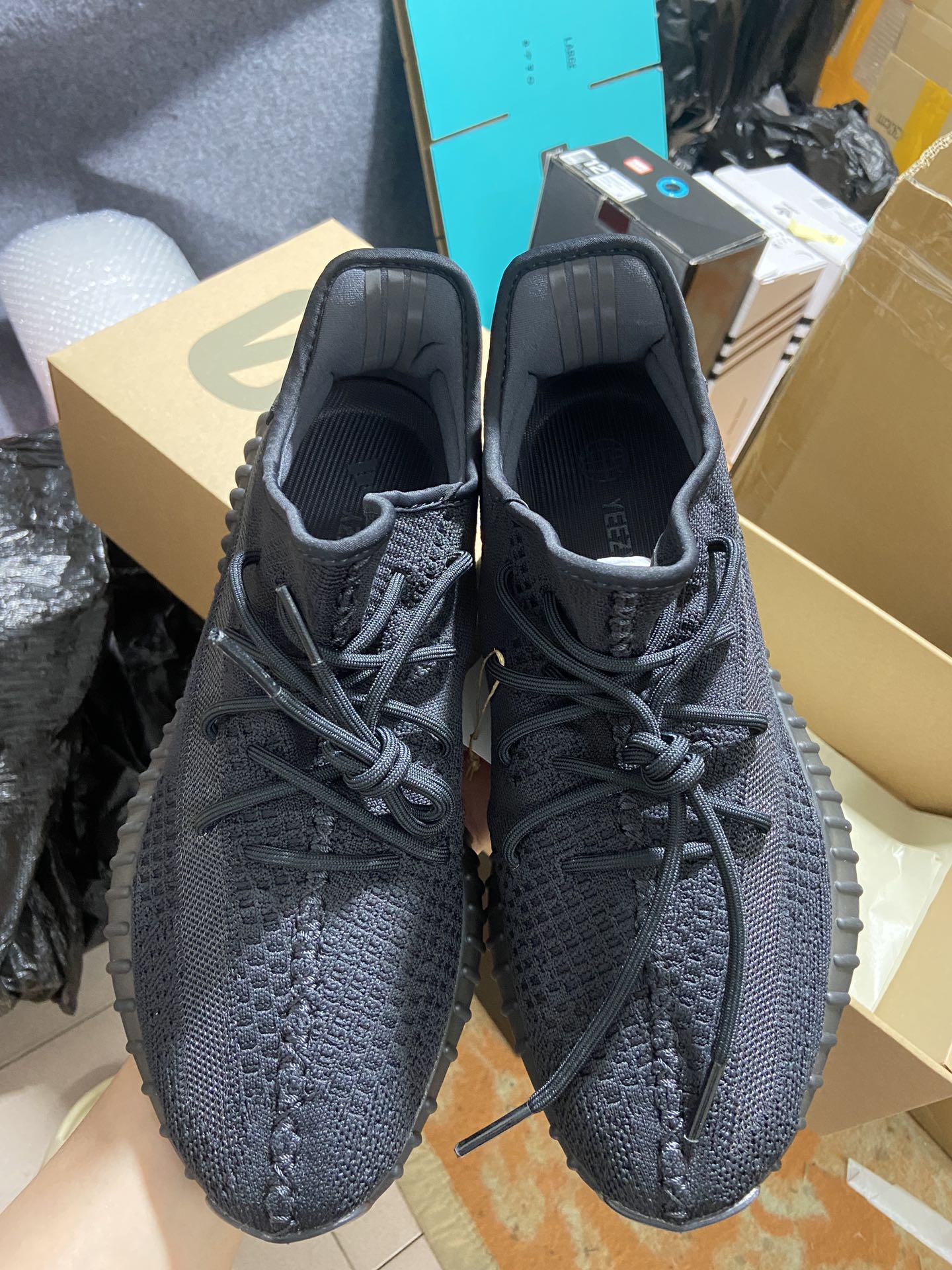 Yezzy350黑色玛瑙尺码36-4