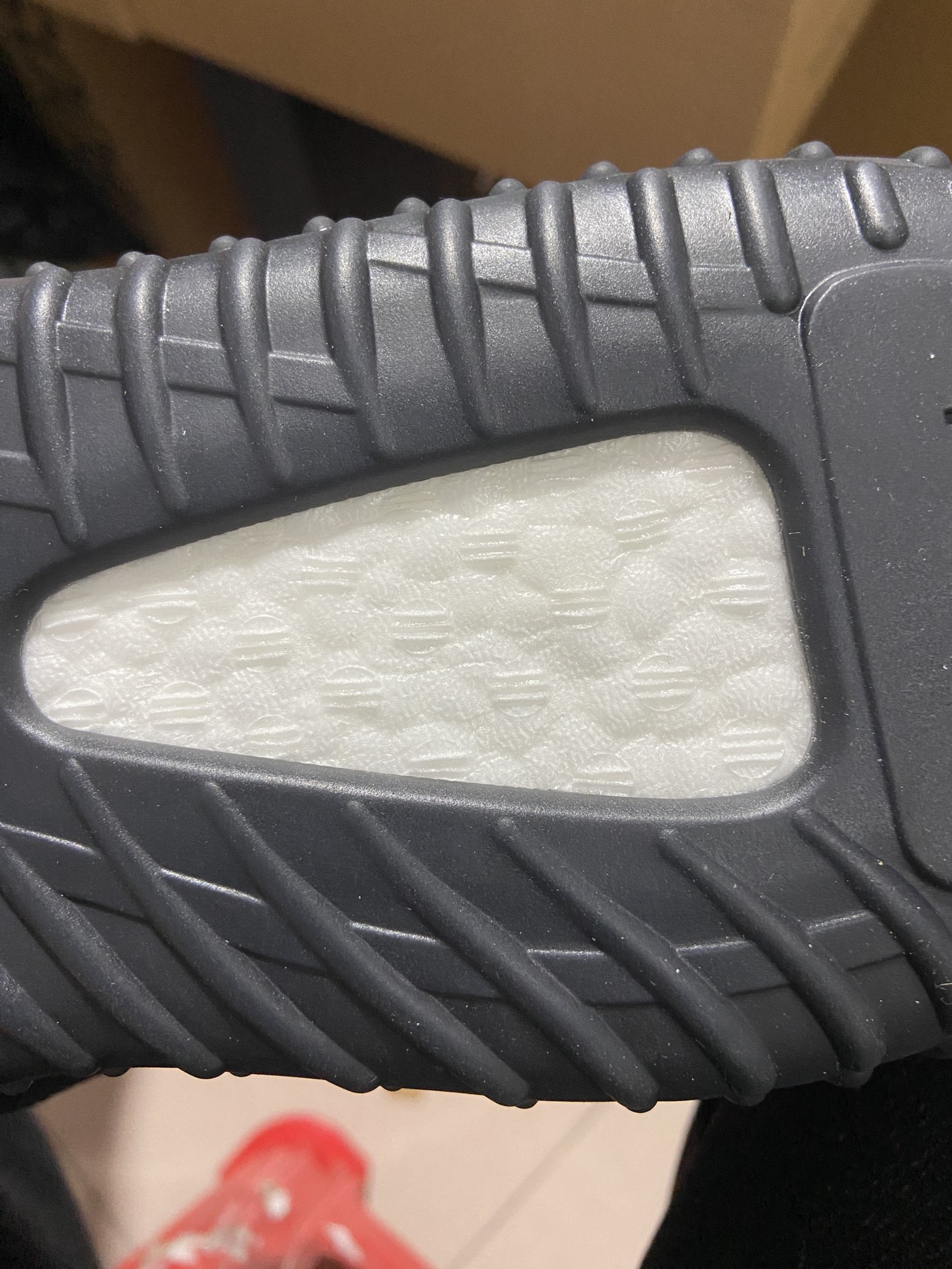 Yezzy350黑色玛瑙尺码36-4