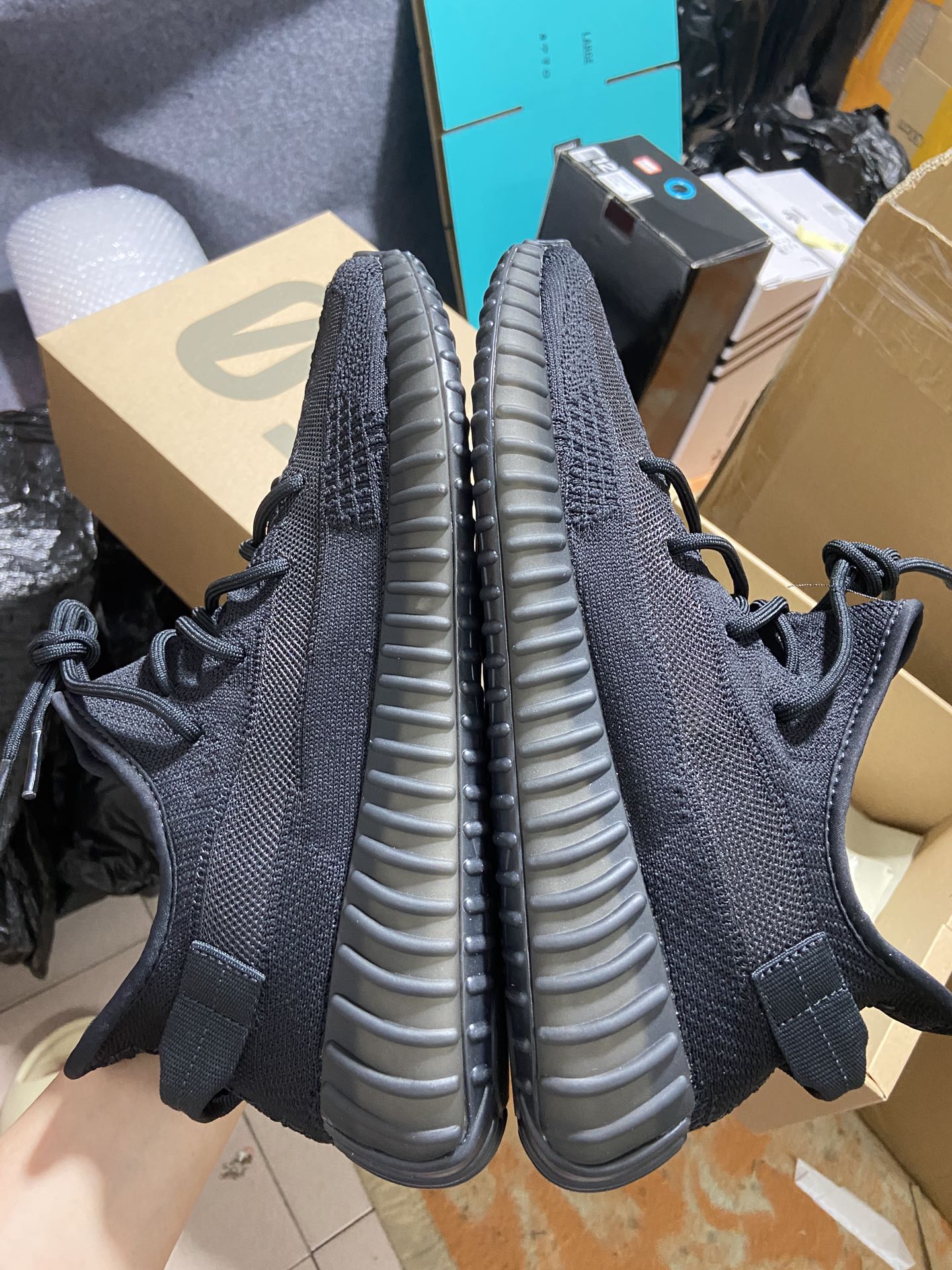 Yezzy350黑色玛瑙尺码36-4