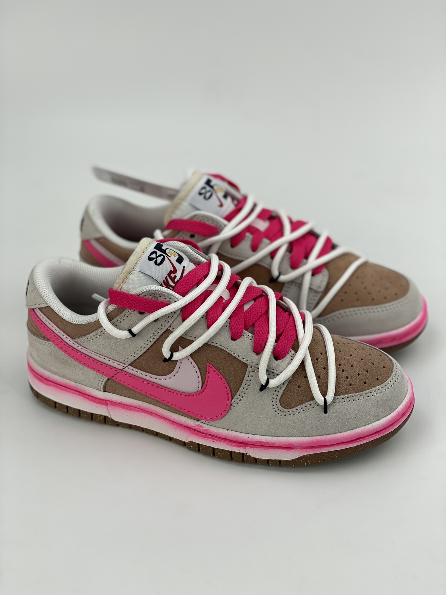 220 Nike SB Dunk Low 蜜桃乌龙 粉白渐变 双勾定制 DO9457-131