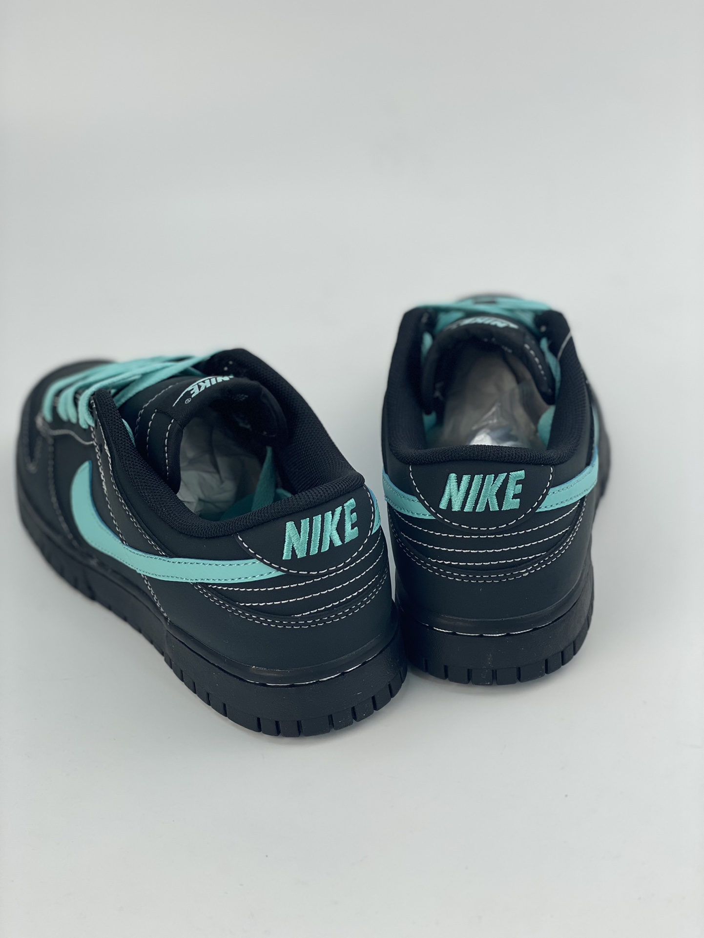 220 Nike SB Dunk Low Retro 蒂芙尼/Tiffany & Co.Blue 出品 GT0627-332