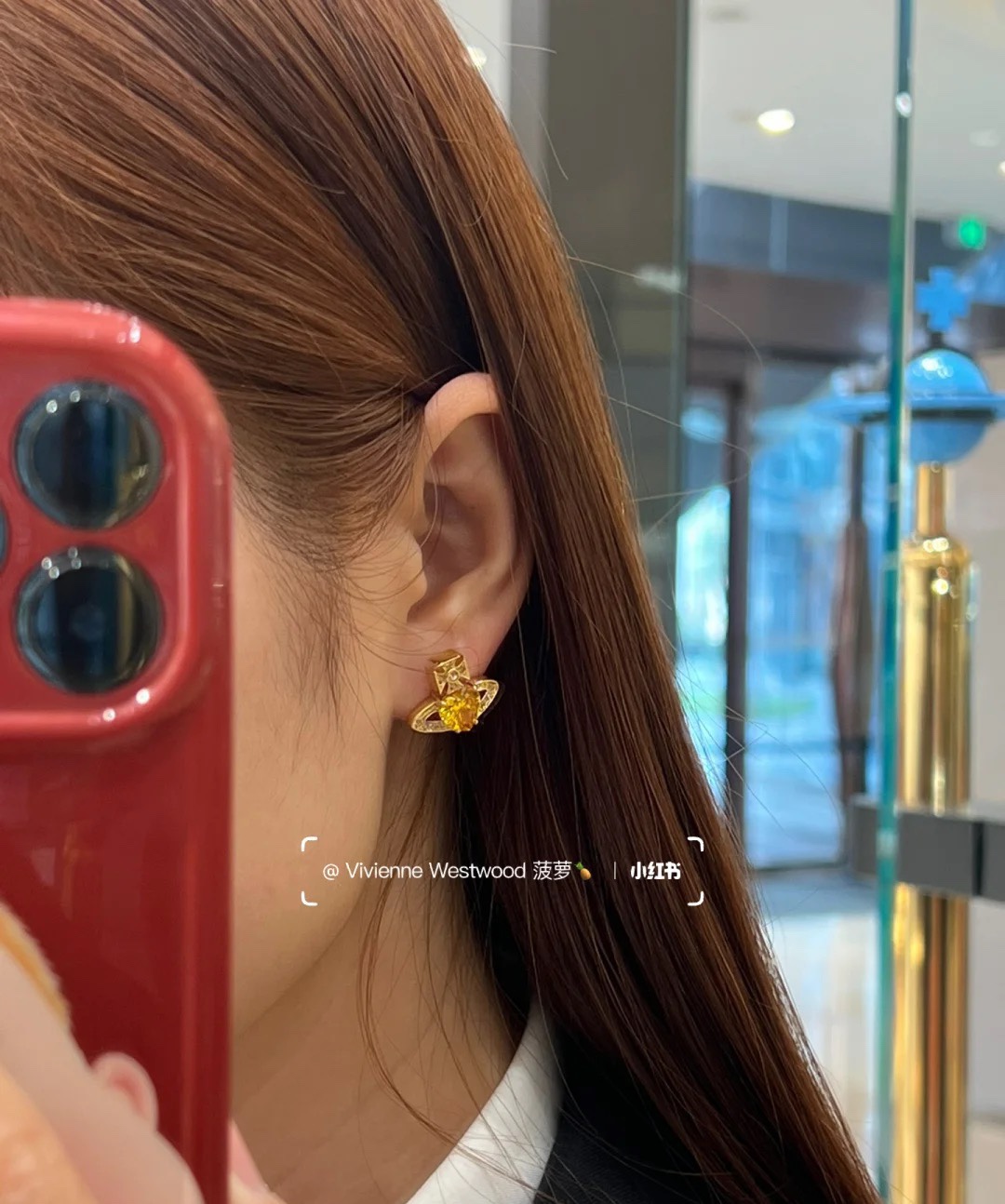 💰80
Vivienne西太后新款五角星爱心黄色钻耳钉