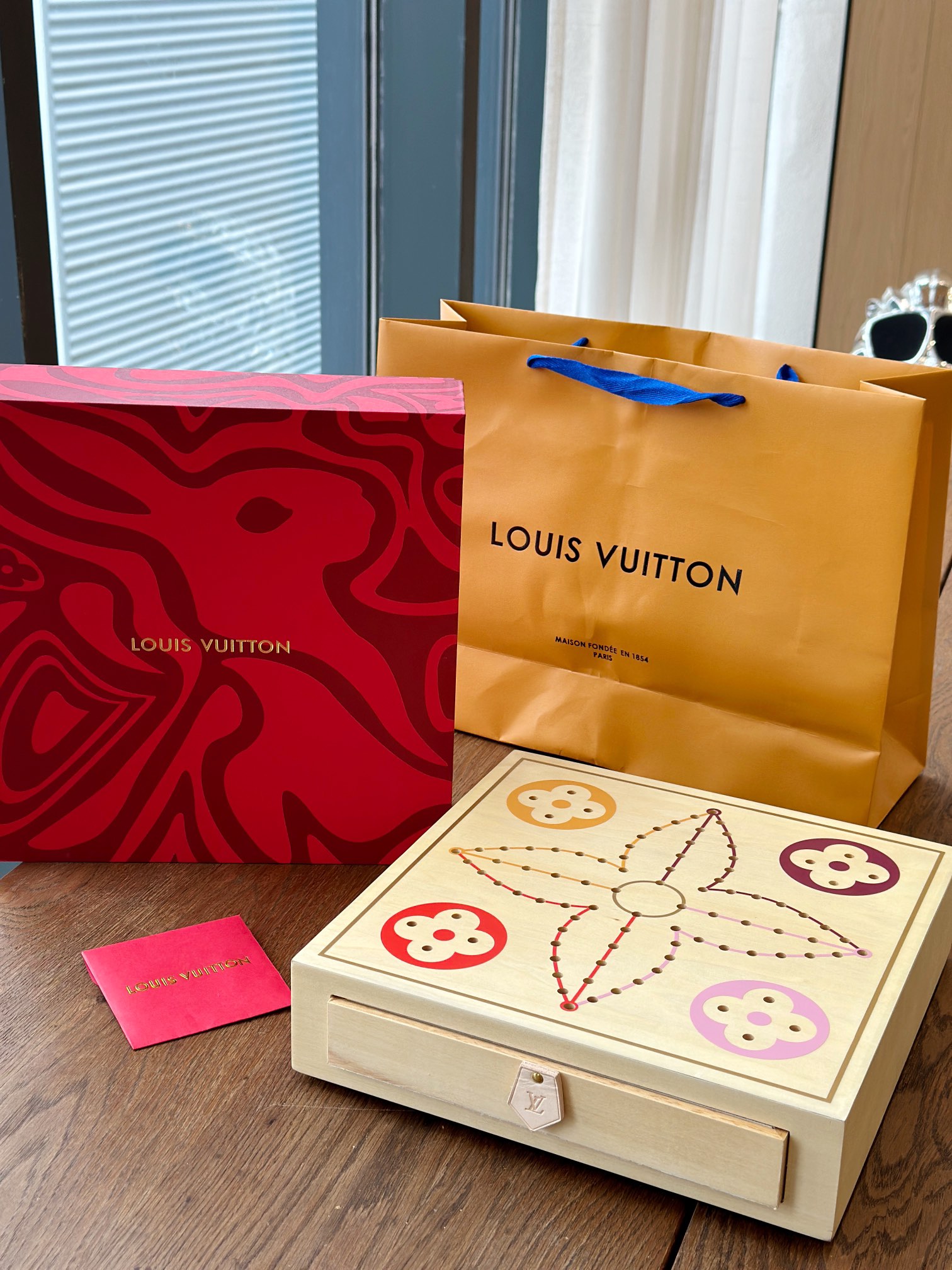 路易威登 Louis Vuitton 高定典藏名品高定成衣时装外套连衣裙衬衫T恤 #8DAE7BC2 9