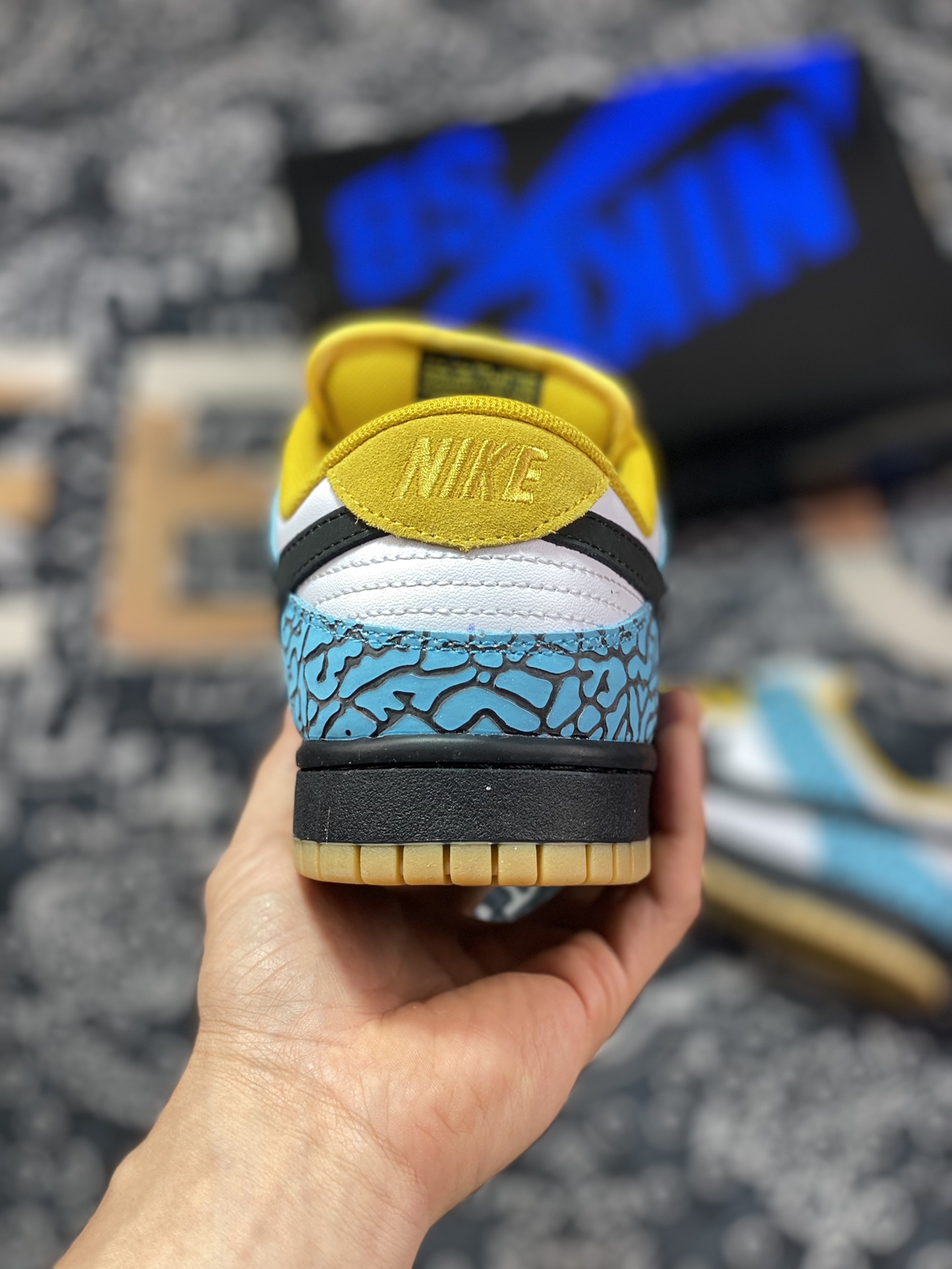 Nike SB Dunk Low Pro ”Elephant” dunk series low-top sneakers ”white, light gray, black and blue elephant crackle” 314142-061