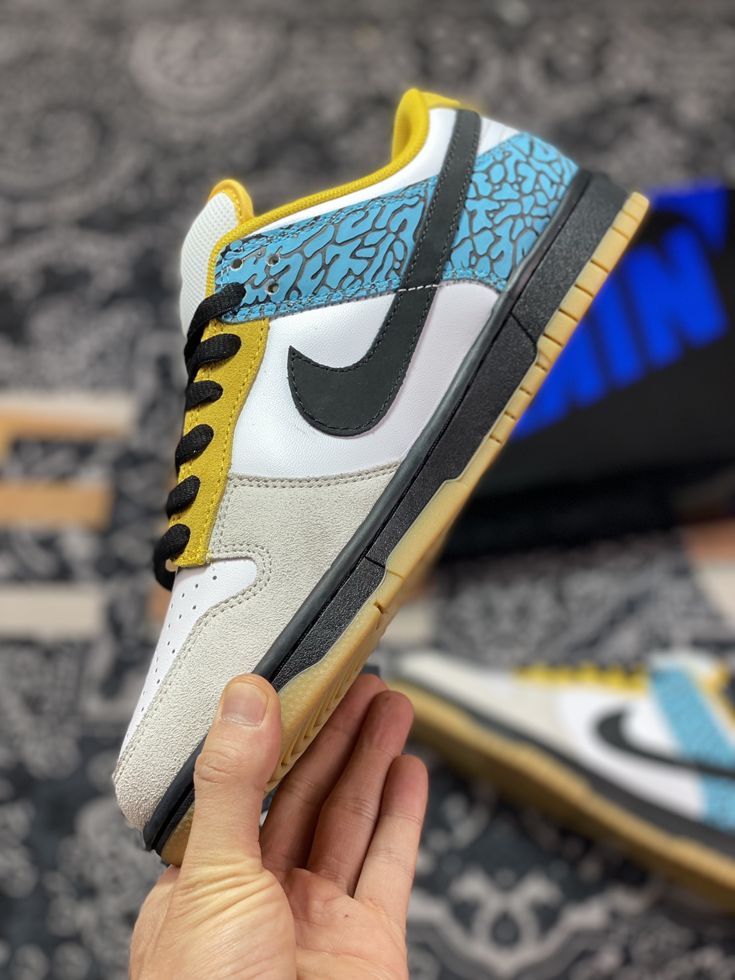 Nike SB Dunk Low Pro ”Elephant” dunk series low-top sneakers ”white, light gray, black and blue elephant crackle” 314142-061