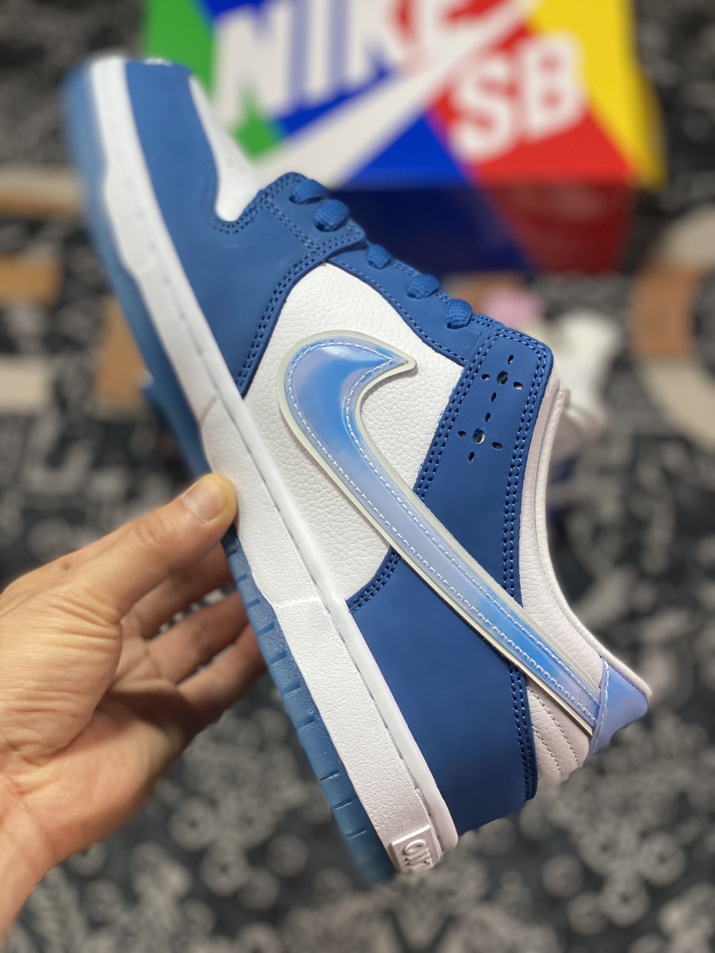 Born x Raised x Nike SB Dunk Low ”One Block at a Time” dunk shoes ”White and blue holographic laser snowflake punching” FN7819-400