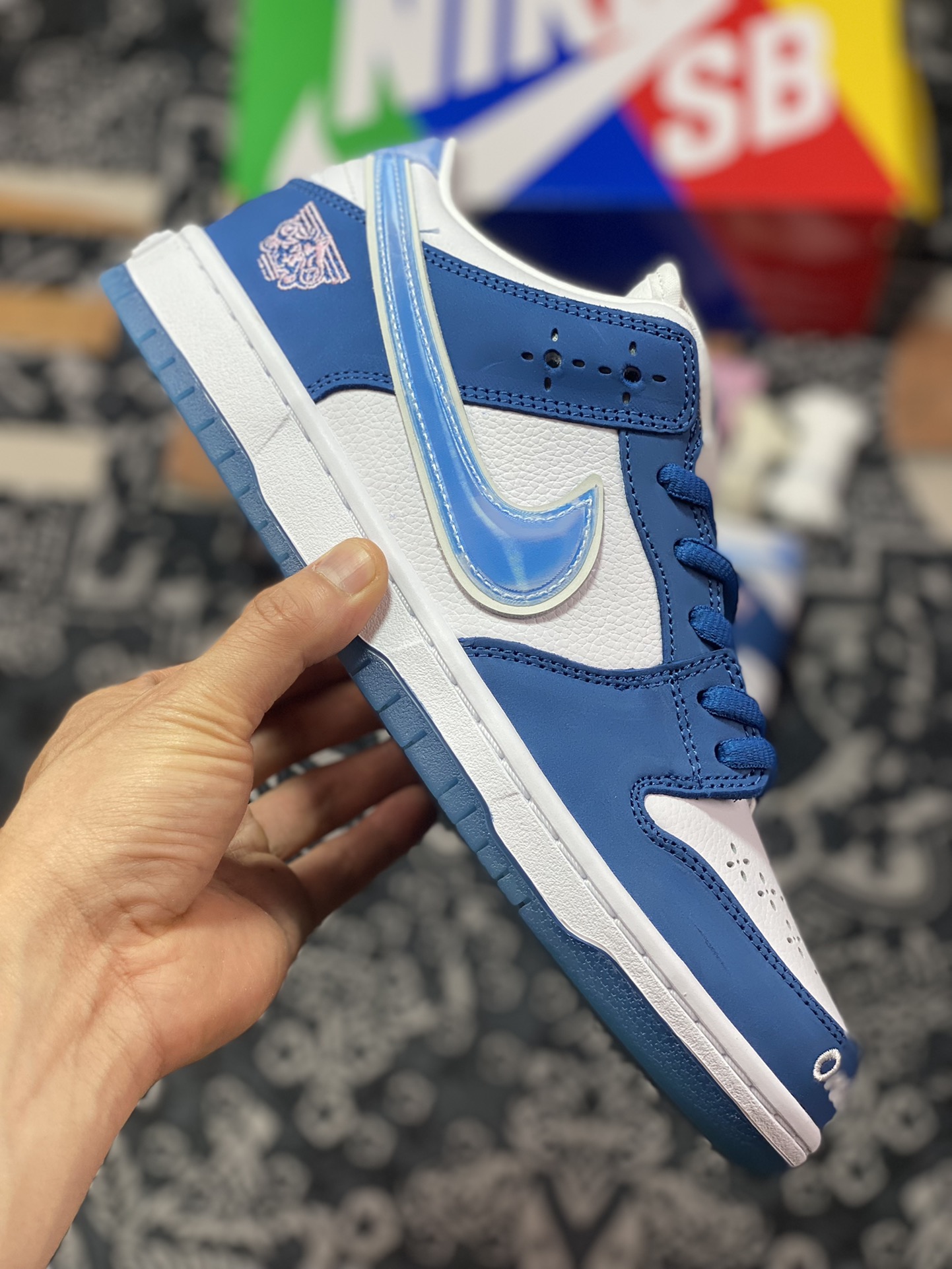 Born x Raised x Nike SB Dunk Low ”One Block at a Time” dunk shoes ”White and blue holographic laser snowflake punching” FN7819-400