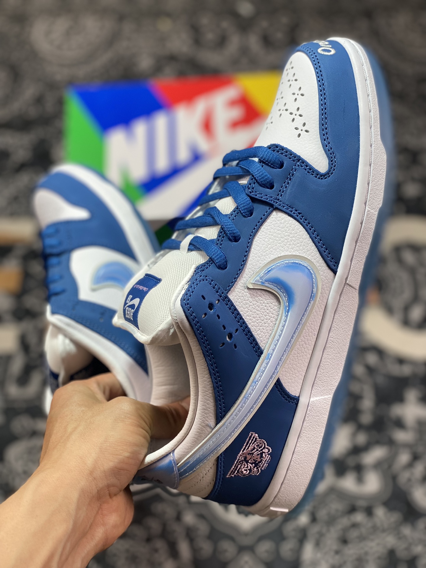 Born x Raised x Nike SB Dunk Low ”One Block at a Time” dunk shoes ”White and blue holographic laser snowflake punching” FN7819-400