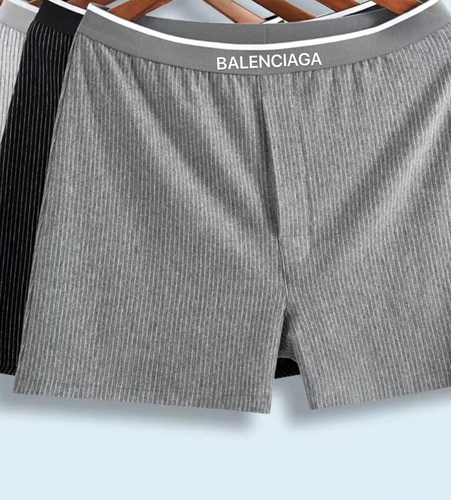 巴黎世家🆕🆕🆕条纹纯棉阿罗裤，％95棉，码数：L、XL、XXL，码数偏大、一盒三条，不挑色