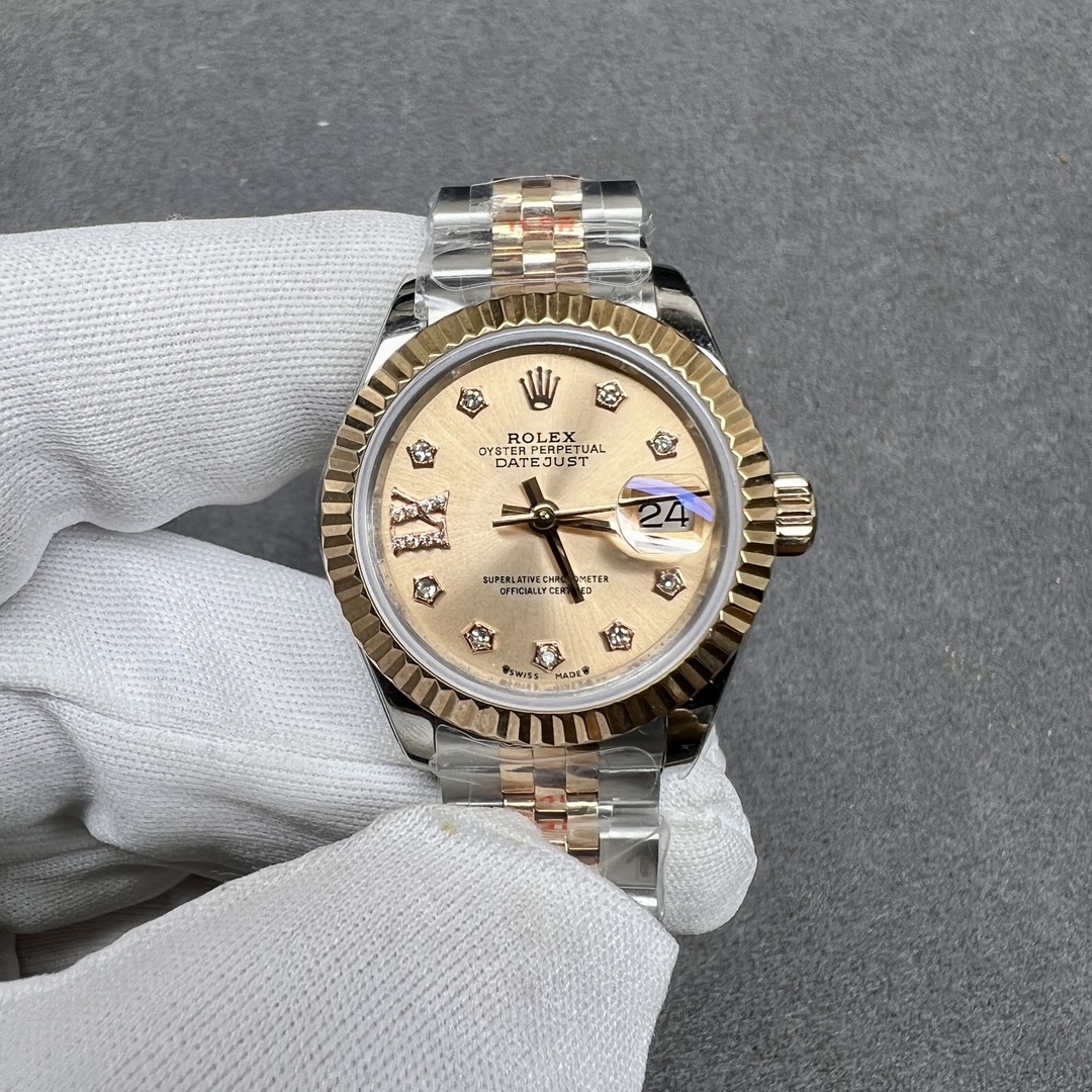 NO:143814,[GSFactory's latest masterpiece wall crack recommendation] Original mold opening, the highest version of the market, the Rolex Rolex log series (consistent with the original, the highest quality in the market) Log Swiss 2671 movement, the focus is that this version achieves the following details that are consistent with the original, 1 The case diameter is consistent with the original version 28 mm!  The 2-piece strap head is the same as the original, and the 5-piece assembly is very difficult!  3 Modify the bottom of the head crown to be consistent with the original version!  4 The buckle is the same as the original version and is equipped with a spring inside!  5 The side of the case is consistent with the original version to add QR code to anti-counterfeiting!  6 The shell body at the connection between the case and the strap is engraved with the original version (the first one on the market to achieve true original one-to-one) GS's sincerity work is consistent with the inside and the inside and the ingenious!  ,,rolex19860909【GSFactory最新力作墙裂推荐】原版开模 市场最高版本 劳力士Rolex日志型系列（与原装一致,市场最高品质）日志型瑞士2671机芯,重点在于此版本做到了与原装一致的以下几个细节 1表壳直径原版一致28毫米！ 2表带头粒与原装一致,5件拼装,难度非常高！ 3把头皇冠处下方修改为与原版一致！ 4表扣与原版一致里面加装了弹簧！ 5表壳侧面与原版一致增加二维码防伪！ 6表壳与表带连接处的壳身刻有与原版一致(市面上首家做到真正的原装一比一） GS诚意之作 表里如一 独具匠心！,,rolex,Watch