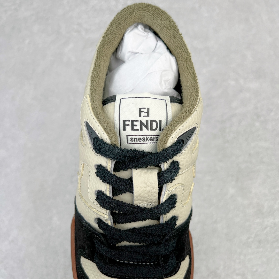图片[5]-＃S版纯原 FENDI 芬迪 Match sneaters低帮运动鞋 独家定制 全身20几个细节点全部做到一致还原 吊打市面所有版本 独家原装套装配件官方同源 渠道原装订单 全套专柜包装物及配件#鞋底嵌入核心防伪芯片感应装置 FENDI芬迪match最新爆款情侣款运动鞋板鞋原版购入 高工艺无缝细空胶技术 贴楦误差0.05mm,鞋底采用固特异内外锁死工艺 最大限度弯折永不开胶 原鞋一致效果环保无味 鞋面采用麂皮和皮革拼接组合 logo内里采用毛巾绒里 上脚超级柔软 轻便 舒适搭配卫衣 尺码：35 36 37 38 39 40 41 42 43 44 45-选品中心