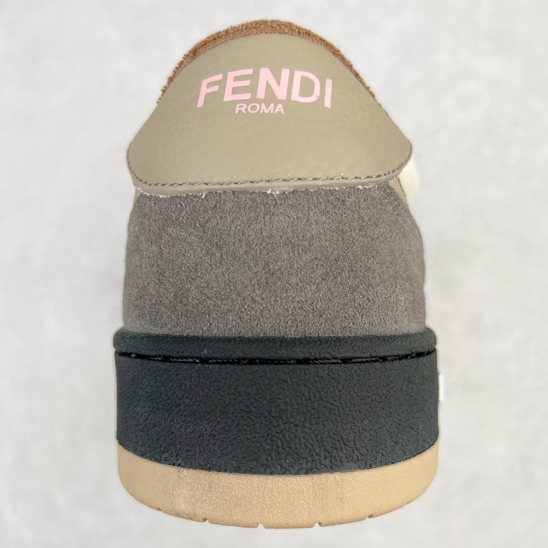 图片[8]-＃S版纯原 FENDI 芬迪 Match sneaters低帮运动鞋 独家定制 全身20几个细节点全部做到一致还原 吊打市面所有版本 独家原装套装配件官方同源 渠道原装订单 全套专柜包装物及配件#鞋底嵌入核心防伪芯片感应装置 FENDI芬迪match最新爆款情侣款运动鞋板鞋原版购入 高工艺无缝细空胶技术 贴楦误差0.05mm,鞋底采用固特异内外锁死工艺 最大限度弯折永不开胶 原鞋一致效果环保无味 鞋面采用麂皮和皮革拼接组合 logo内里采用毛巾绒里 上脚超级柔软 轻便 舒适搭配卫衣 尺码：35 36 37 38 39 40 41 42 43 44 45-选品中心