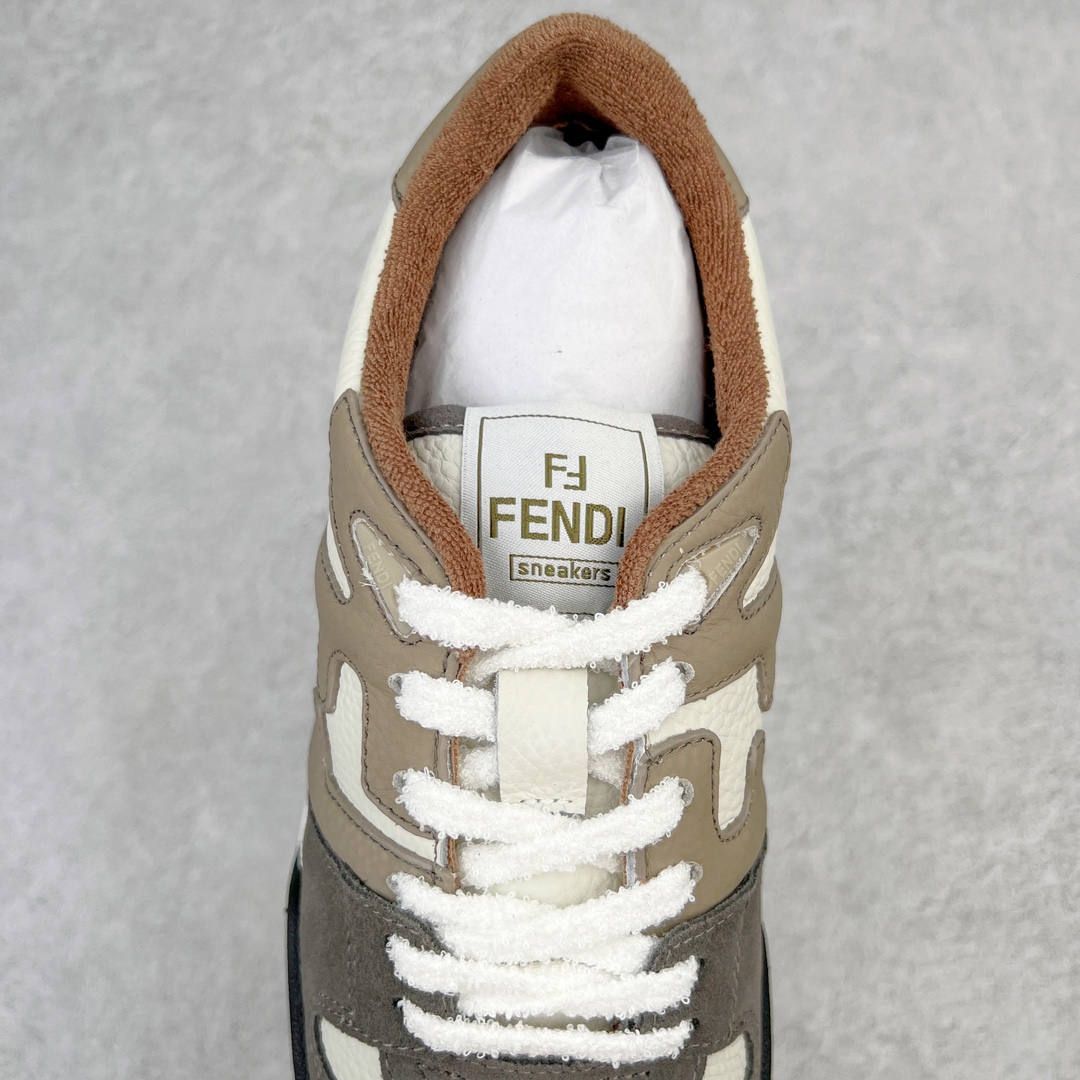 图片[5]-＃S版纯原 FENDI 芬迪 Match sneaters低帮运动鞋 独家定制 全身20几个细节点全部做到一致还原 吊打市面所有版本 独家原装套装配件官方同源 渠道原装订单 全套专柜包装物及配件#鞋底嵌入核心防伪芯片感应装置 FENDI芬迪match最新爆款情侣款运动鞋板鞋原版购入 高工艺无缝细空胶技术 贴楦误差0.05mm,鞋底采用固特异内外锁死工艺 最大限度弯折永不开胶 原鞋一致效果环保无味 鞋面采用麂皮和皮革拼接组合 logo内里采用毛巾绒里 上脚超级柔软 轻便 舒适搭配卫衣 尺码：35 36 37 38 39 40 41 42 43 44 45-选品中心