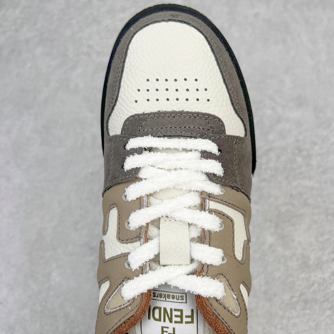 图片[4]-＃S版纯原 FENDI 芬迪 Match sneaters低帮运动鞋 独家定制 全身20几个细节点全部做到一致还原 吊打市面所有版本 独家原装套装配件官方同源 渠道原装订单 全套专柜包装物及配件#鞋底嵌入核心防伪芯片感应装置 FENDI芬迪match最新爆款情侣款运动鞋板鞋原版购入 高工艺无缝细空胶技术 贴楦误差0.05mm,鞋底采用固特异内外锁死工艺 最大限度弯折永不开胶 原鞋一致效果环保无味 鞋面采用麂皮和皮革拼接组合 logo内里采用毛巾绒里 上脚超级柔软 轻便 舒适搭配卫衣 尺码：35 36 37 38 39 40 41 42 43 44 45-选品中心