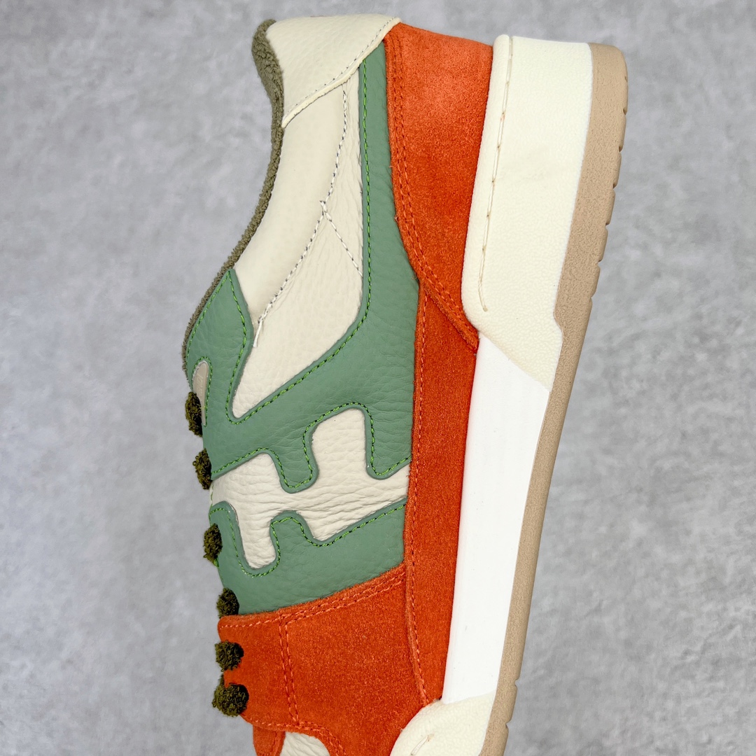 图片[7]-＃S版纯原 FENDI 芬迪 Match sneaters低帮运动鞋 独家定制 全身20几个细节点全部做到一致还原 吊打市面所有版本 独家原装套装配件官方同源 渠道原装订单 全套专柜包装物及配件#鞋底嵌入核心防伪芯片感应装置 FENDI芬迪match最新爆款情侣款运动鞋板鞋原版购入 高工艺无缝细空胶技术 贴楦误差0.05mm,鞋底采用固特异内外锁死工艺 最大限度弯折永不开胶 原鞋一致效果环保无味 鞋面采用麂皮和皮革拼接组合 logo内里采用毛巾绒里 上脚超级柔软 轻便 舒适搭配卫衣 尺码：35 36 37 38 39 40 41 42 43 44 45-选品中心