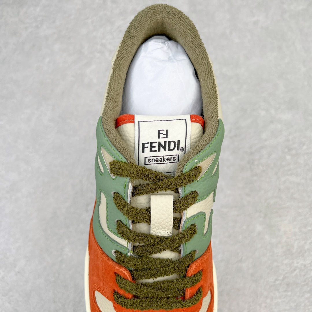 图片[5]-＃S版纯原 FENDI 芬迪 Match sneaters低帮运动鞋 独家定制 全身20几个细节点全部做到一致还原 吊打市面所有版本 独家原装套装配件官方同源 渠道原装订单 全套专柜包装物及配件#鞋底嵌入核心防伪芯片感应装置 FENDI芬迪match最新爆款情侣款运动鞋板鞋原版购入 高工艺无缝细空胶技术 贴楦误差0.05mm,鞋底采用固特异内外锁死工艺 最大限度弯折永不开胶 原鞋一致效果环保无味 鞋面采用麂皮和皮革拼接组合 logo内里采用毛巾绒里 上脚超级柔软 轻便 舒适搭配卫衣 尺码：35 36 37 38 39 40 41 42 43 44 45-选品中心