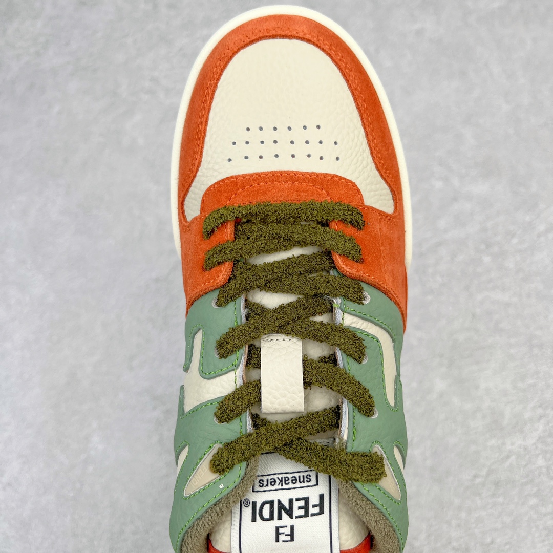 图片[4]-＃S版纯原 FENDI 芬迪 Match sneaters低帮运动鞋 独家定制 全身20几个细节点全部做到一致还原 吊打市面所有版本 独家原装套装配件官方同源 渠道原装订单 全套专柜包装物及配件#鞋底嵌入核心防伪芯片感应装置 FENDI芬迪match最新爆款情侣款运动鞋板鞋原版购入 高工艺无缝细空胶技术 贴楦误差0.05mm,鞋底采用固特异内外锁死工艺 最大限度弯折永不开胶 原鞋一致效果环保无味 鞋面采用麂皮和皮革拼接组合 logo内里采用毛巾绒里 上脚超级柔软 轻便 舒适搭配卫衣 尺码：35 36 37 38 39 40 41 42 43 44 45-选品中心