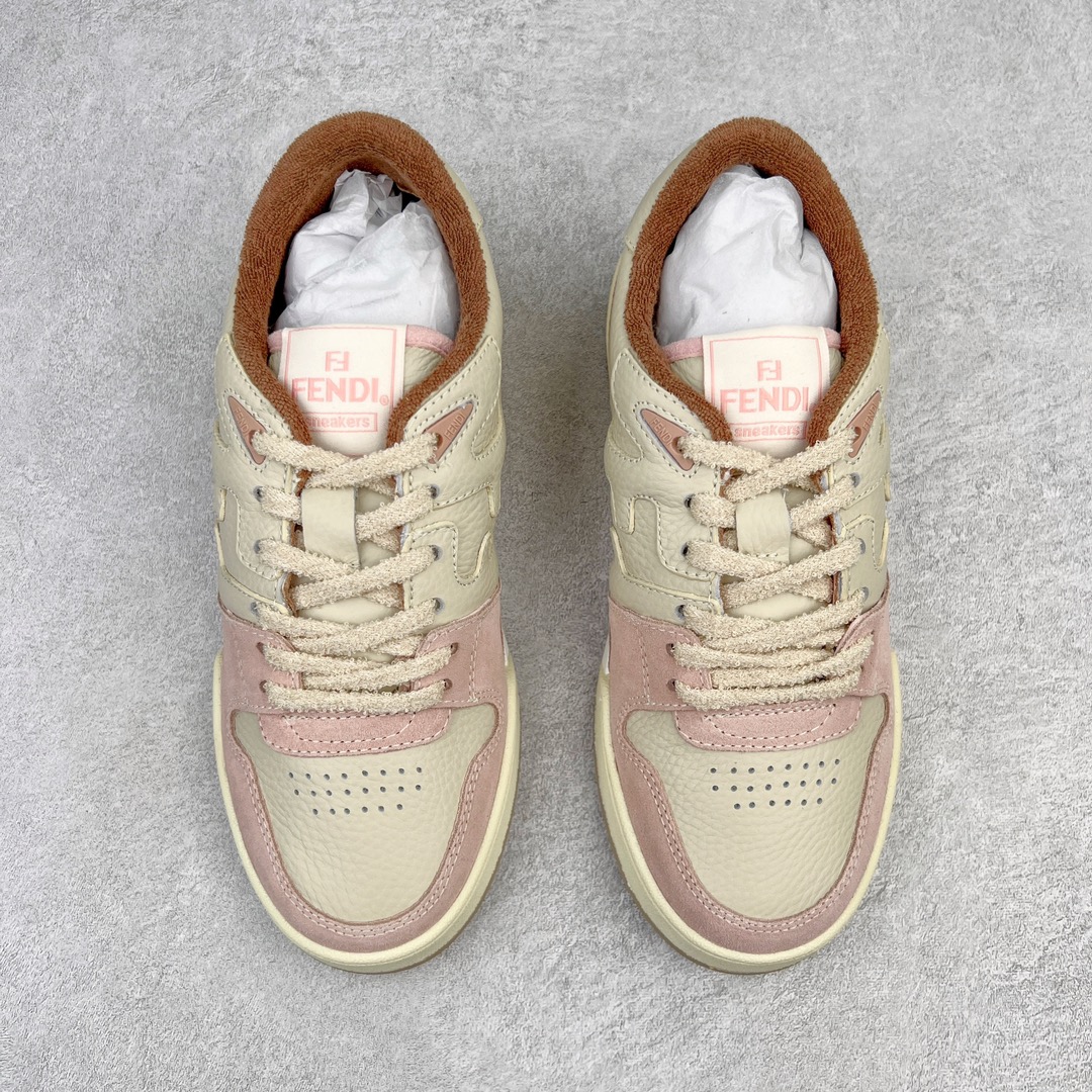 图片[2]-＃S版纯原 FENDI 芬迪 Match sneaters低帮运动鞋 独家定制 全身20几个细节点全部做到一致还原 吊打市面所有版本 独家原装套装配件官方同源 渠道原装订单 全套专柜包装物及配件#鞋底嵌入核心防伪芯片感应装置 FENDI芬迪match最新爆款情侣款运动鞋板鞋原版购入 高工艺无缝细空胶技术 贴楦误差0.05mm,鞋底采用固特异内外锁死工艺 最大限度弯折永不开胶 原鞋一致效果环保无味 鞋面采用麂皮和皮革拼接组合 logo内里采用毛巾绒里 上脚超级柔软 轻便 舒适搭配卫衣 尺码：35 36 37 38 39 40 41 42 43 44 45-选品中心