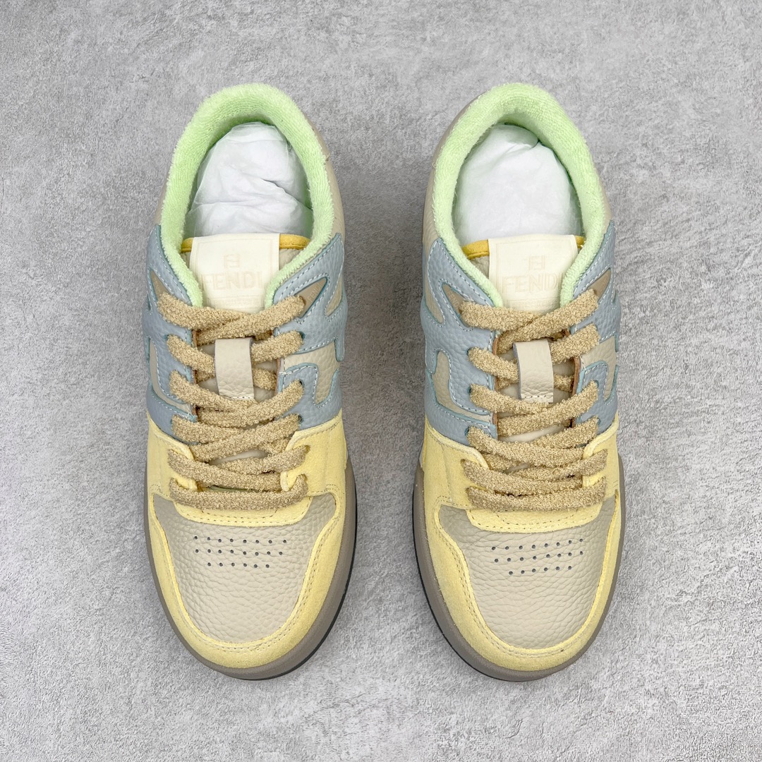 图片[2]-＃S版纯原 FENDI 芬迪 Match sneaters低帮运动鞋 独家定制 全身20几个细节点全部做到一致还原 吊打市面所有版本 独家原装套装配件官方同源 渠道原装订单 全套专柜包装物及配件#鞋底嵌入核心防伪芯片感应装置 FENDI芬迪match最新爆款情侣款运动鞋板鞋原版购入 高工艺无缝细空胶技术 贴楦误差0.05mm,鞋底采用固特异内外锁死工艺 最大限度弯折永不开胶 原鞋一致效果环保无味 鞋面采用麂皮和皮革拼接组合 logo内里采用毛巾绒里 上脚超级柔软 轻便 舒适搭配卫衣 尺码：35 36 37 38 39 40 41 42 43 44 45-选品中心