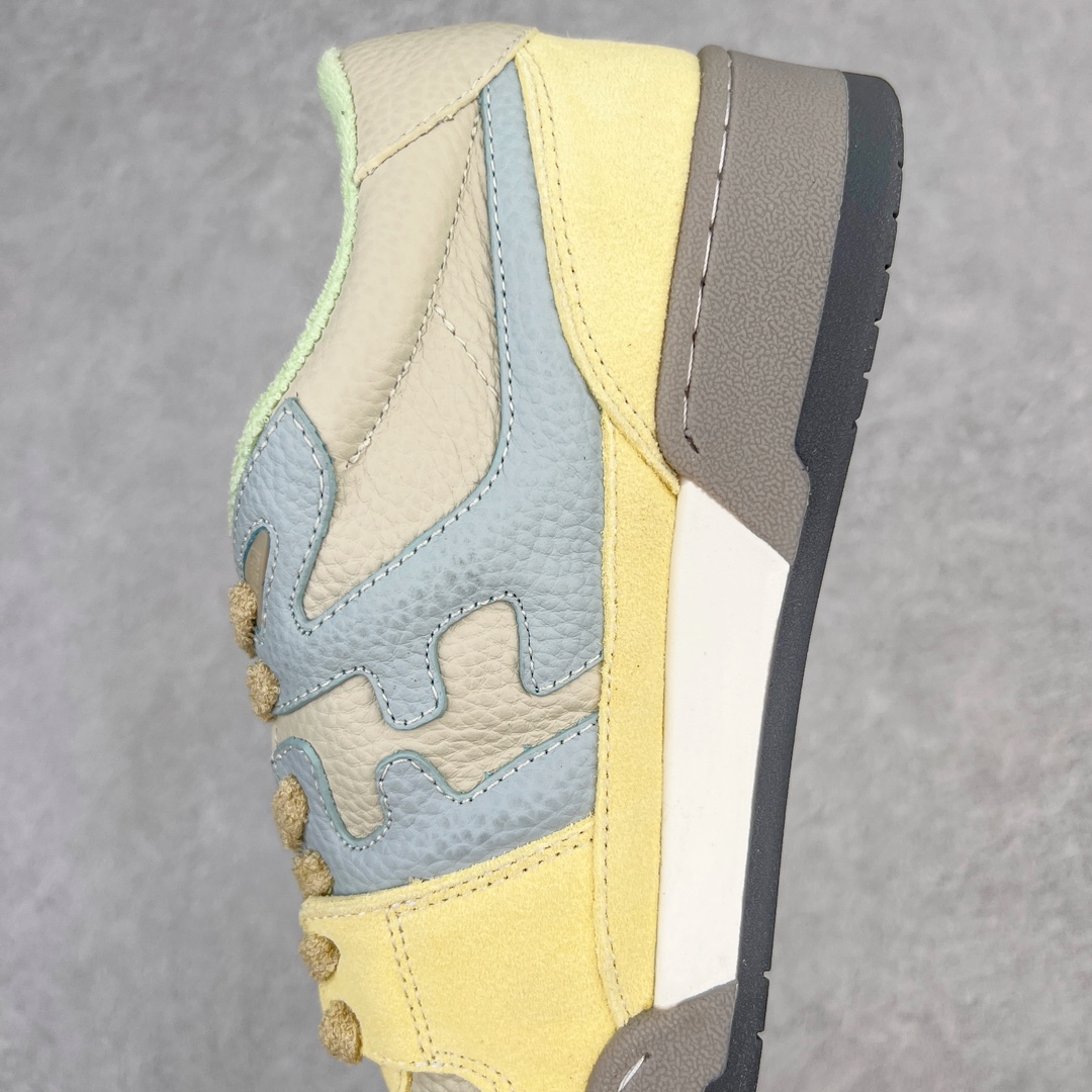 图片[7]-＃S版纯原 FENDI 芬迪 Match sneaters低帮运动鞋 独家定制 全身20几个细节点全部做到一致还原 吊打市面所有版本 独家原装套装配件官方同源 渠道原装订单 全套专柜包装物及配件#鞋底嵌入核心防伪芯片感应装置 FENDI芬迪match最新爆款情侣款运动鞋板鞋原版购入 高工艺无缝细空胶技术 贴楦误差0.05mm,鞋底采用固特异内外锁死工艺 最大限度弯折永不开胶 原鞋一致效果环保无味 鞋面采用麂皮和皮革拼接组合 logo内里采用毛巾绒里 上脚超级柔软 轻便 舒适搭配卫衣 尺码：35 36 37 38 39 40 41 42 43 44 45-选品中心