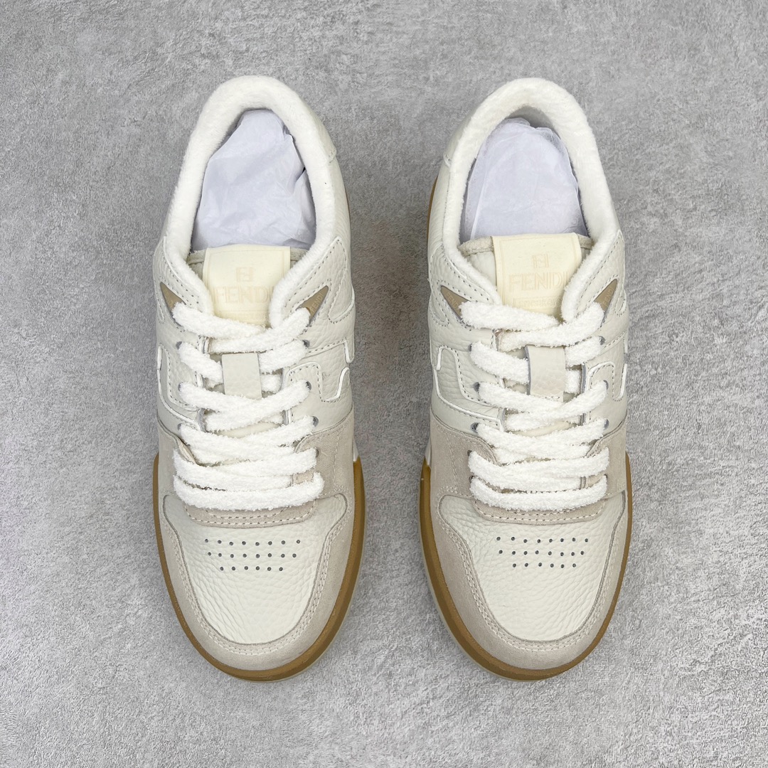 图片[2]-＃S版纯原 FENDI 芬迪 Match sneaters低帮运动鞋 独家定制 全身20几个细节点全部做到一致还原 吊打市面所有版本 独家原装套装配件官方同源 渠道原装订单 全套专柜包装物及配件#鞋底嵌入核心防伪芯片感应装置 FENDI芬迪match最新爆款情侣款运动鞋板鞋原版购入 高工艺无缝细空胶技术 贴楦误差0.05mm,鞋底采用固特异内外锁死工艺 最大限度弯折永不开胶 原鞋一致效果环保无味 鞋面采用麂皮和皮革拼接组合 logo内里采用毛巾绒里 上脚超级柔软 轻便 舒适搭配卫衣 尺码：35 36 37 38 39 40 41 42 43 44 45-选品中心