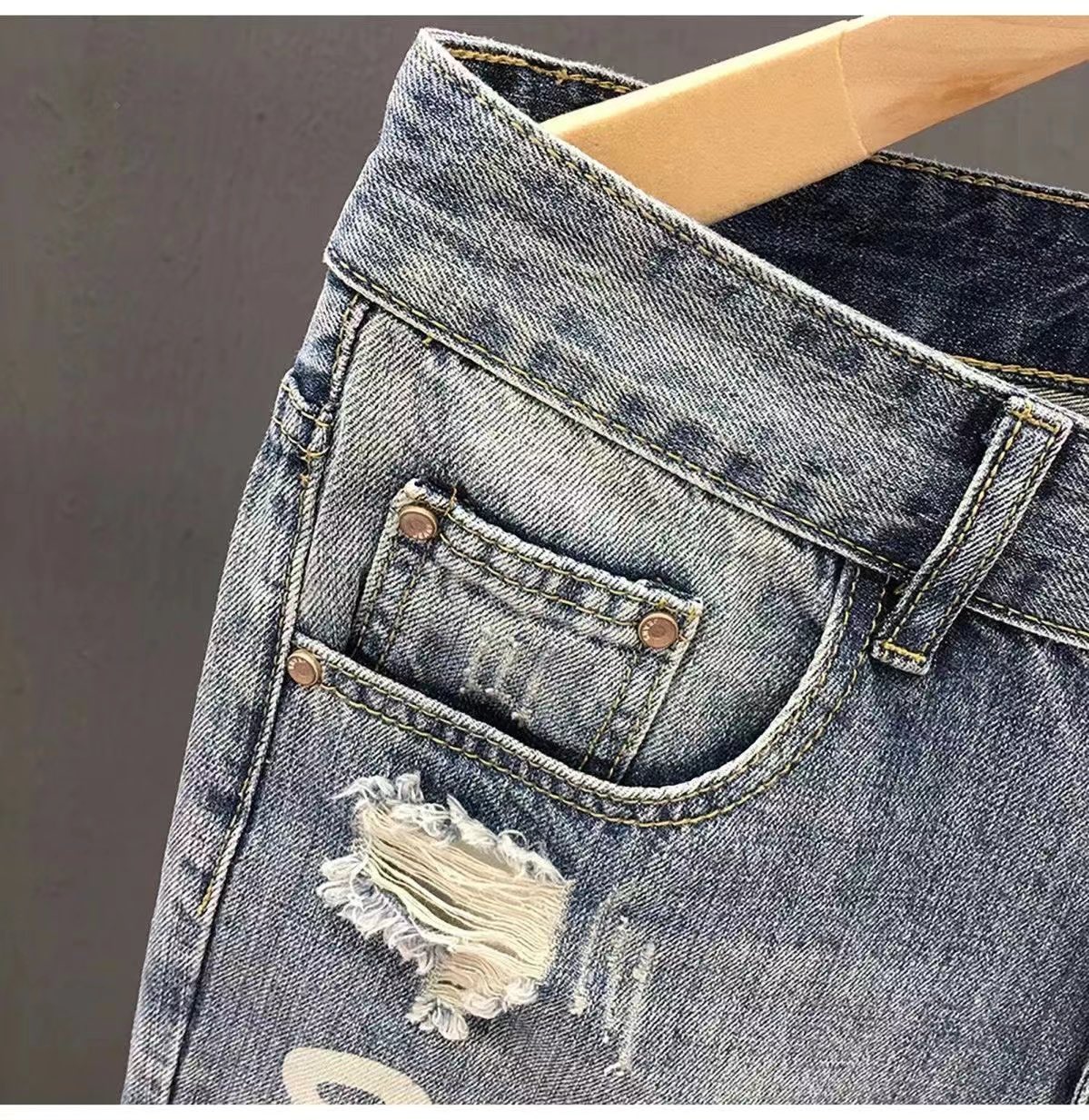 OC-411: Supreme 2022 Tank Broken Jeans – Classic Streetwear with Indigenous Production - 图片 4