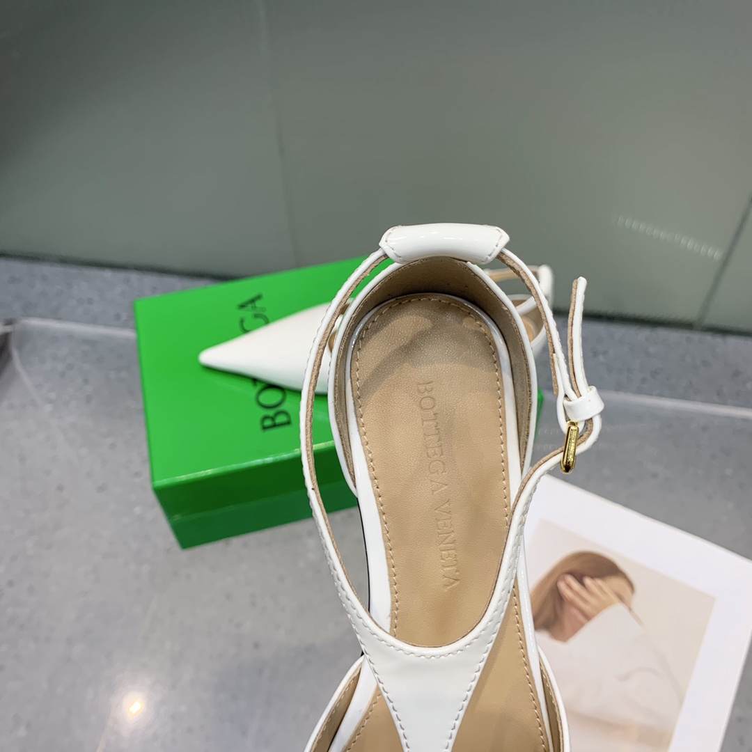 Bottega Veneta BV Rocket T’s Ballerina Flat-Head Shoes Review: Quality Italian craftsmanship, elegant design, and versatile color options. - 图片 8
