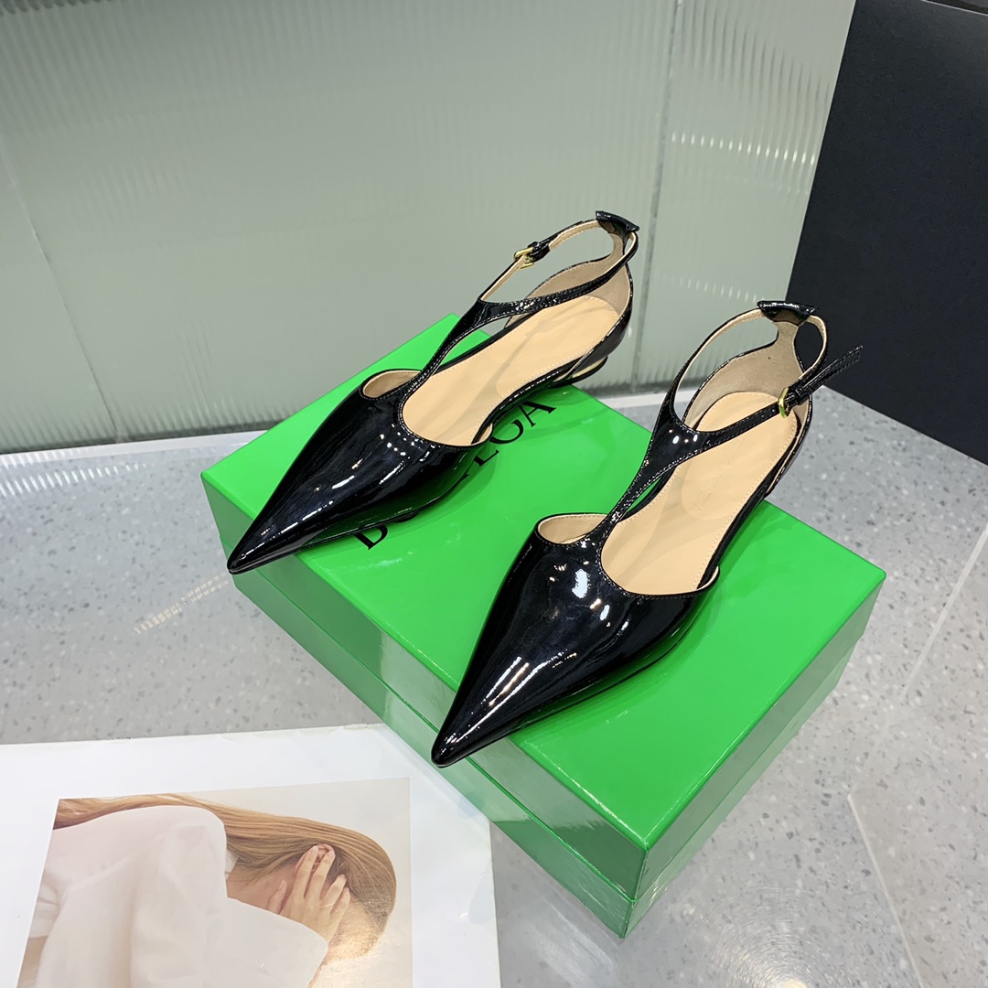 Bottega Veneta BV Rocket T’s Ballerina Flat-Head Shoes Review: Quality Italian craftsmanship, elegant design, diverse colors, premium materials. - 图片 3