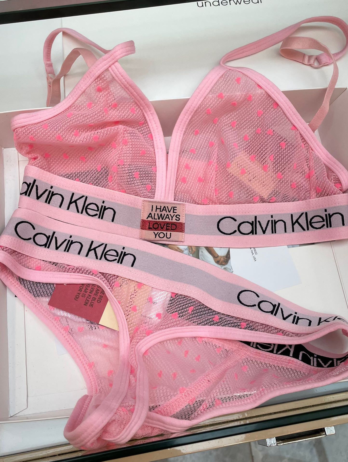 Calvin Klein Women's Valentine's Day Pink Bra and Panties Lingerie Set 5 i1683213727 3577 4