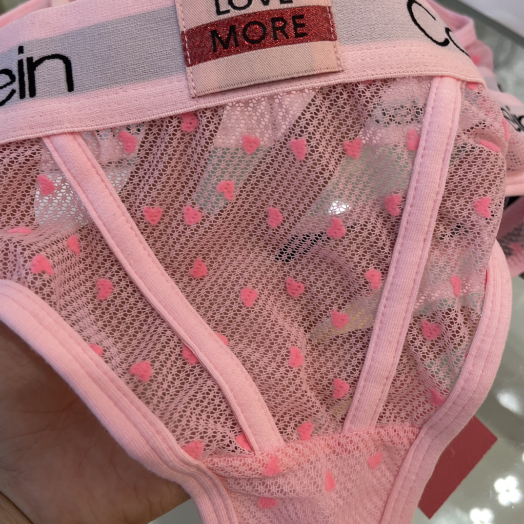 Calvin Klein Women's Valentine's Day Pink Bra and Panties Lingerie Set 8 i1683213727 9781 7
