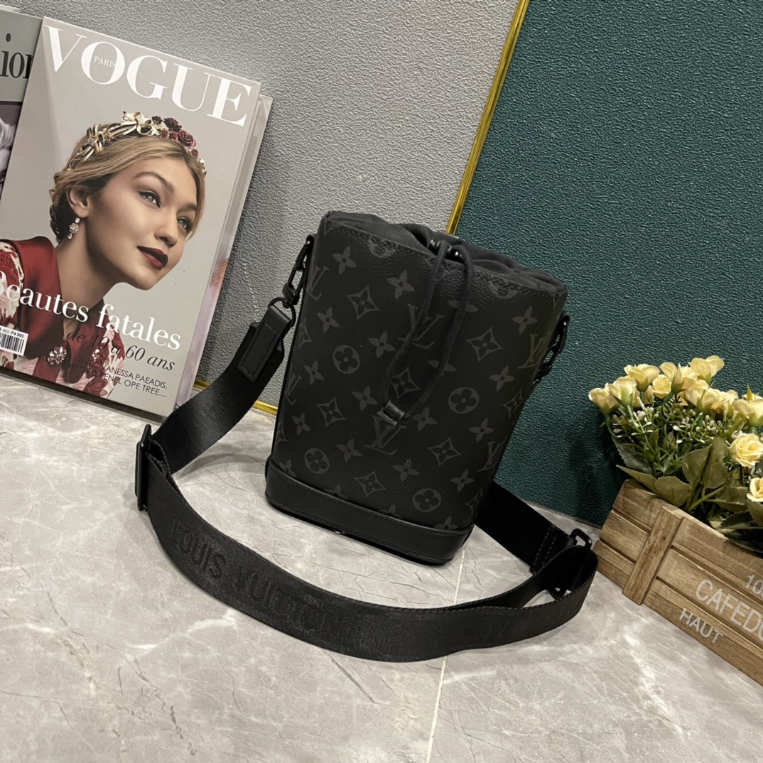 CHANEL Black Quilted Tote Bag 0205b