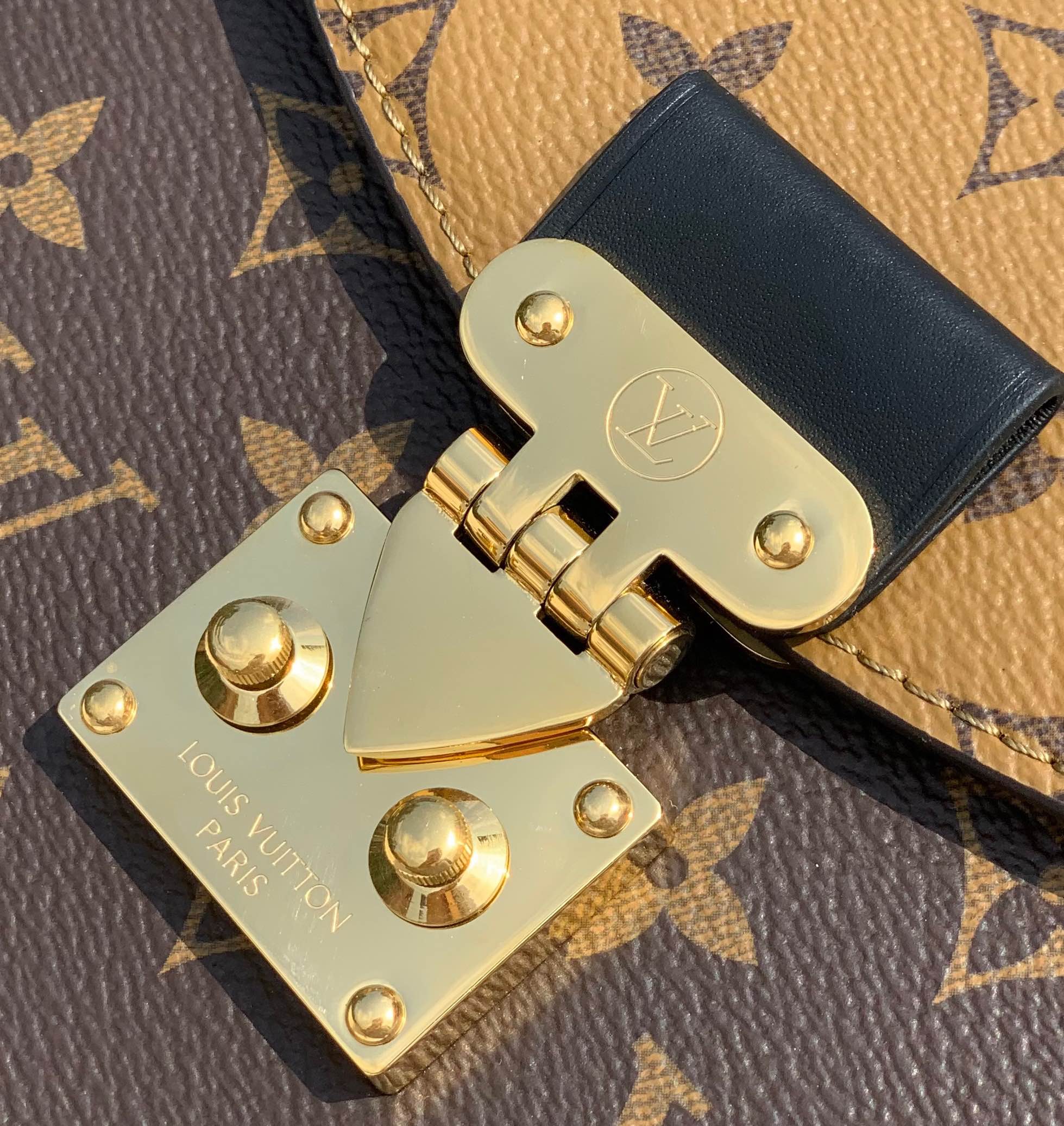 🌼尺寸24×18×7cm🇭🇰香港贸易公司订单！Lv23年又一新款上市M46548中古包系列 Tilsit