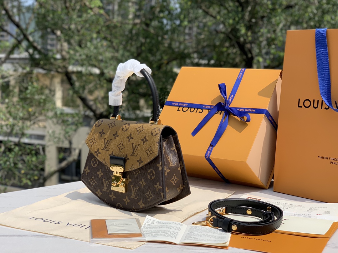 🌼尺寸24×18×7cm🇭🇰香港贸易公司订单！Lv23年又一新款上市M46548中古包系列 Tilsit