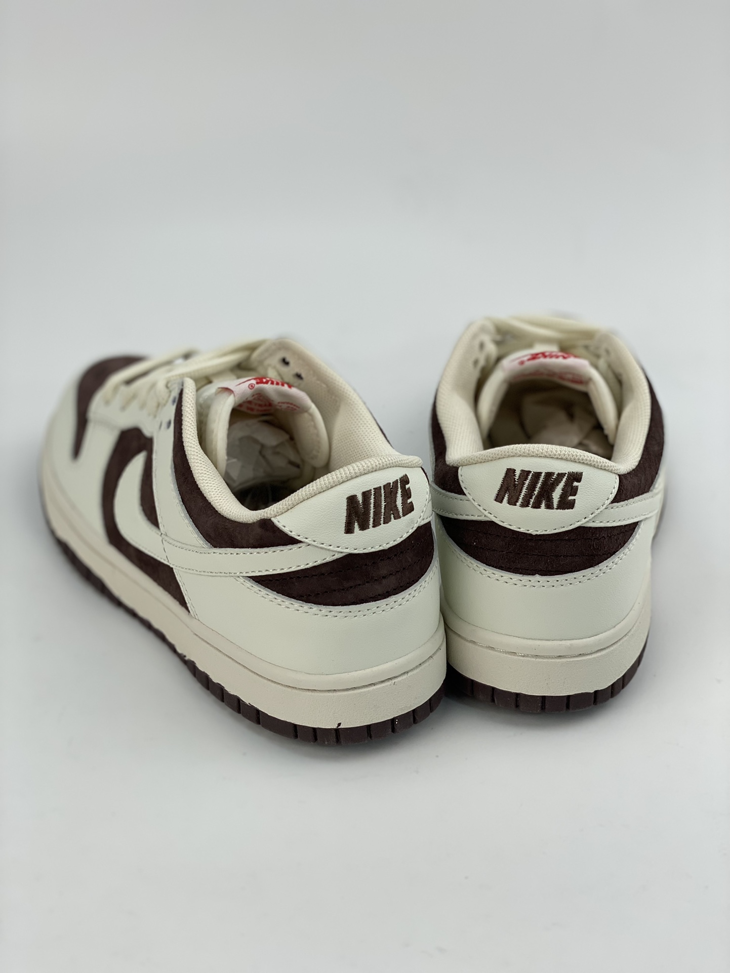 200 NIKE SB Dunk Low 大友克洋 DN0068-226