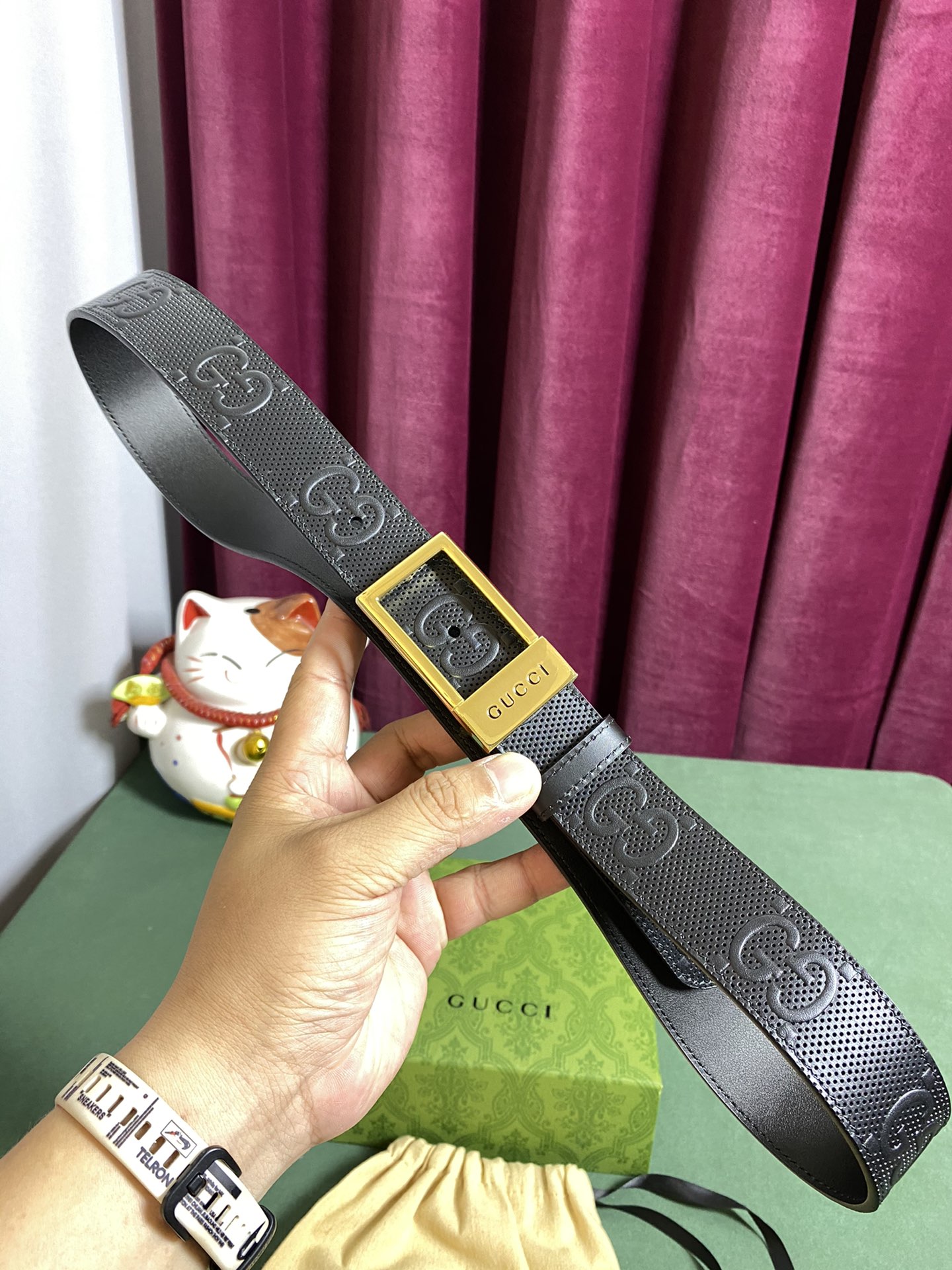 古奇黑色GG皮革钯金色调配件饰Guc