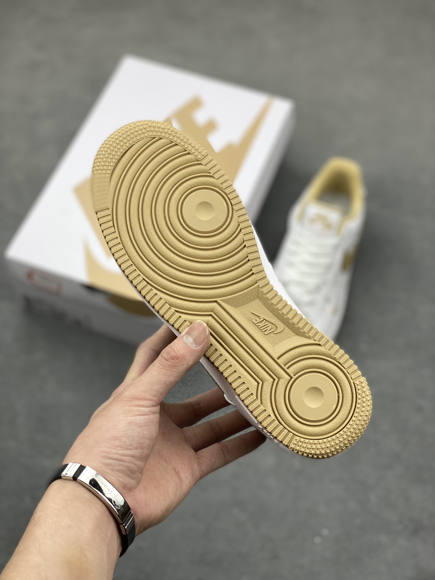 Nike Air Force 1 Low '07 40th Anniversary White/Khaki Casual Sneakers 7 i1683244555 6326 5