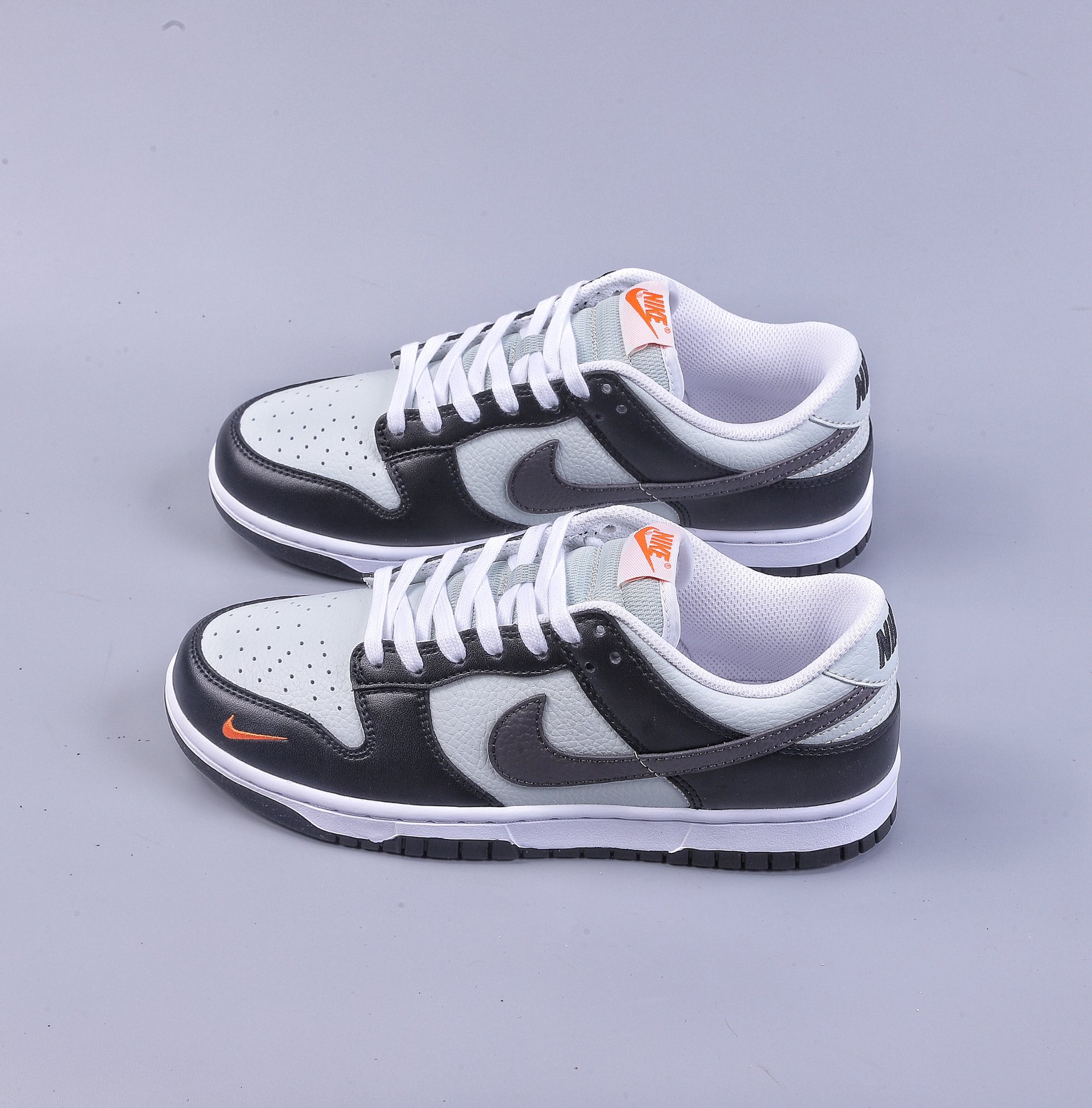 C NIKE SB Dunk Low Black Gray Small Hook FN7808-001