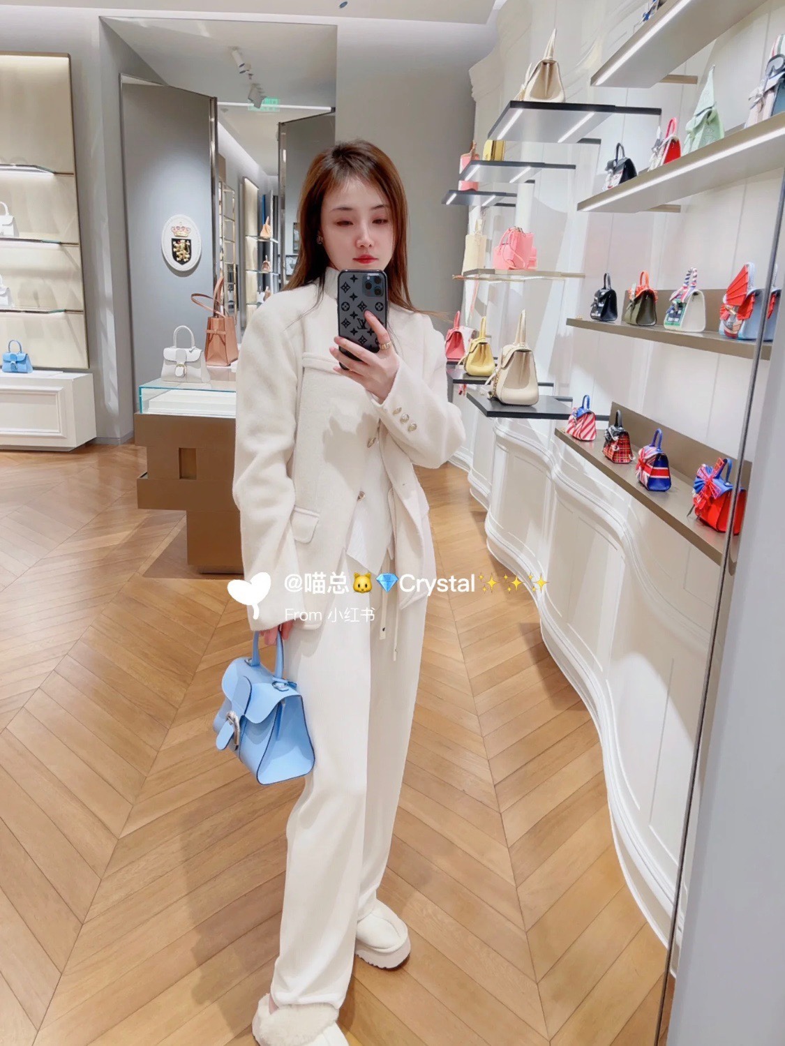 Delvaux Product _dpUqfmvNBd4kR6AKevcj94SWAmusqi3YbTus8bg